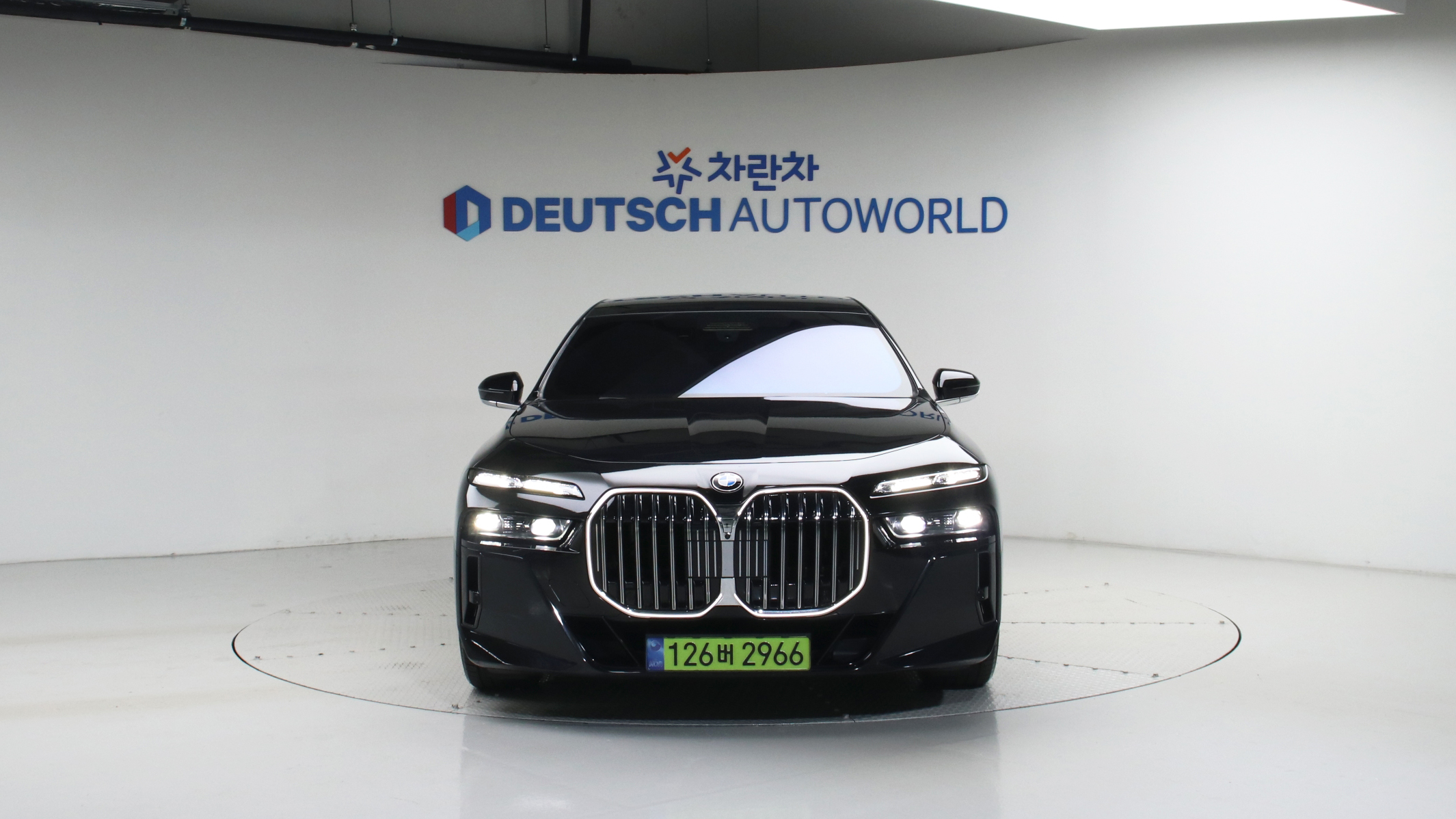 BMW 7er — miniaturë 3