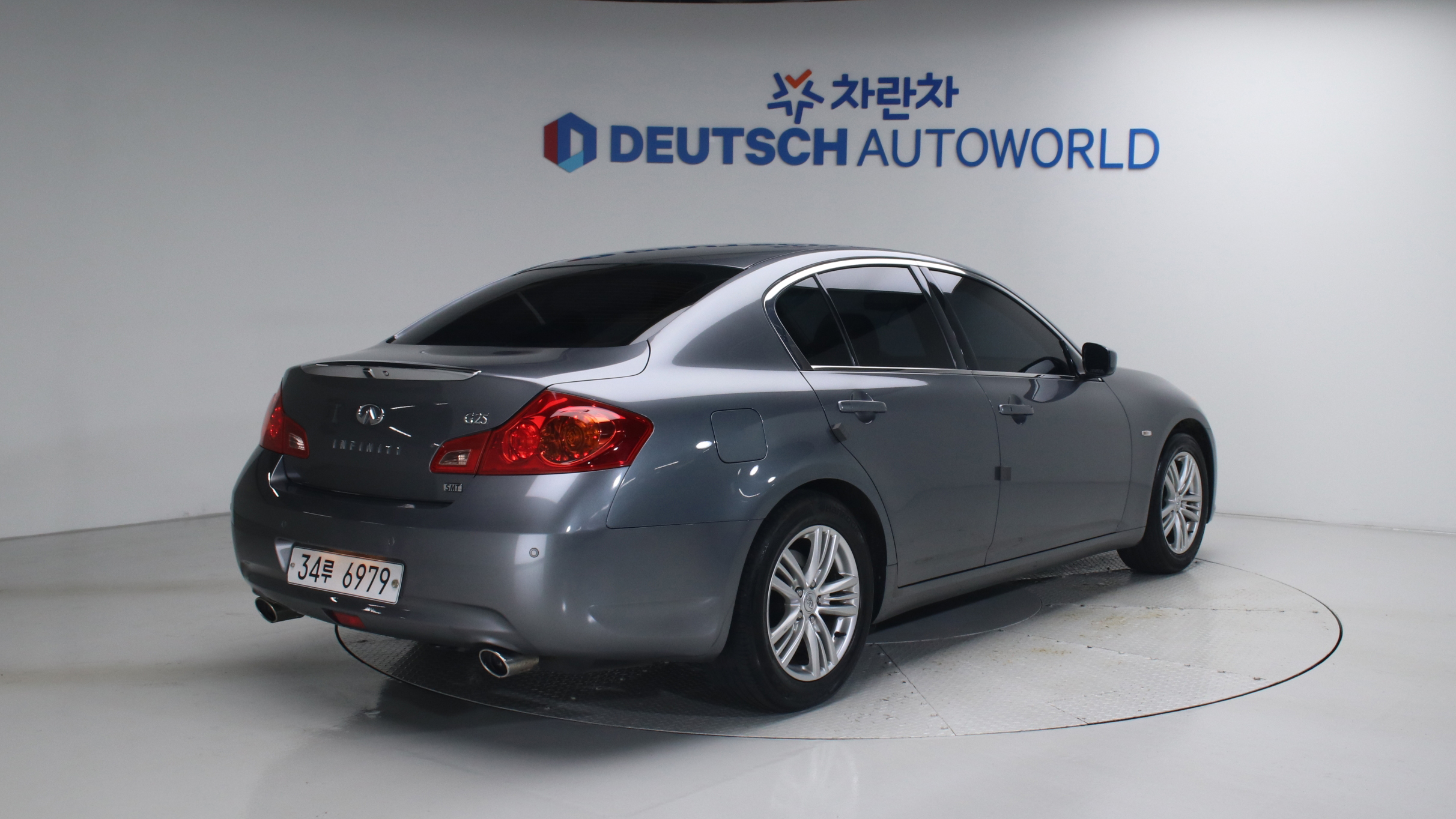 Infiniti G25 2.5 Smart V36