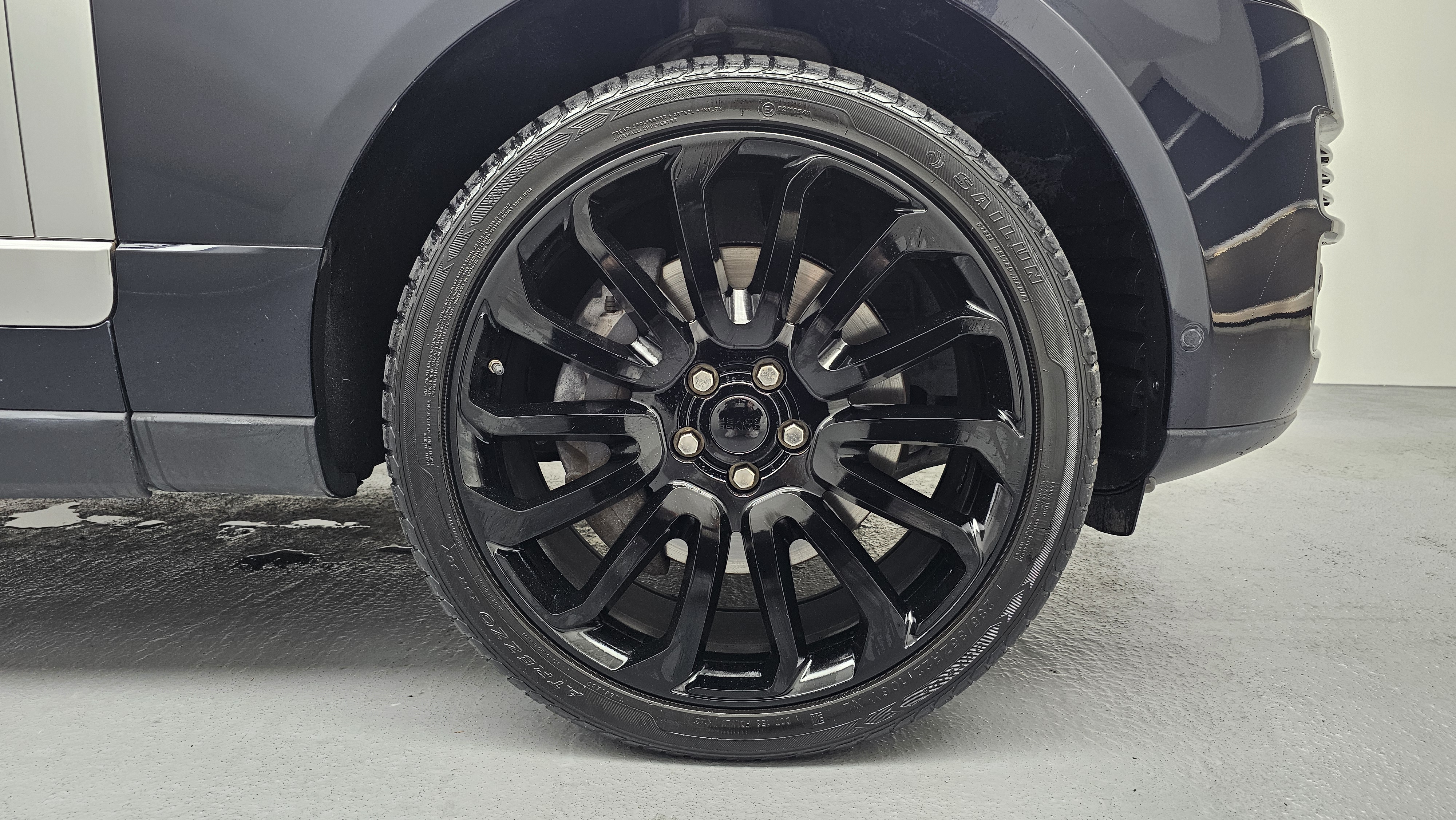 Land Rover Range Rover — miniaturë 27