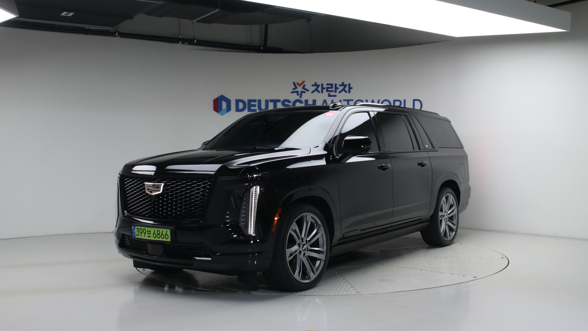 Cadillac Escalade 6.2 스포츠 플래티넘 ESV — foto 1