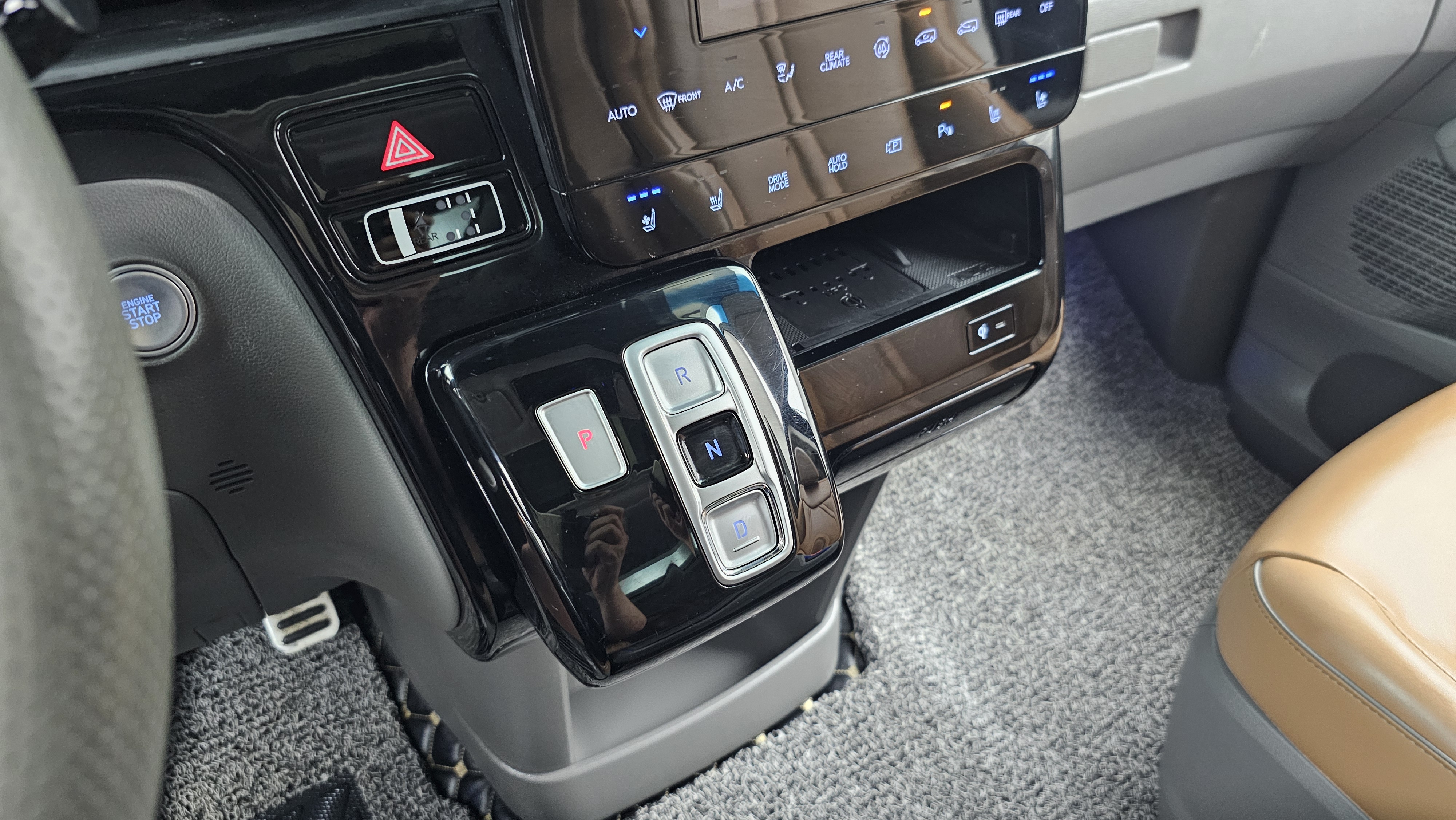 Hyundai Staria — miniaturë 9