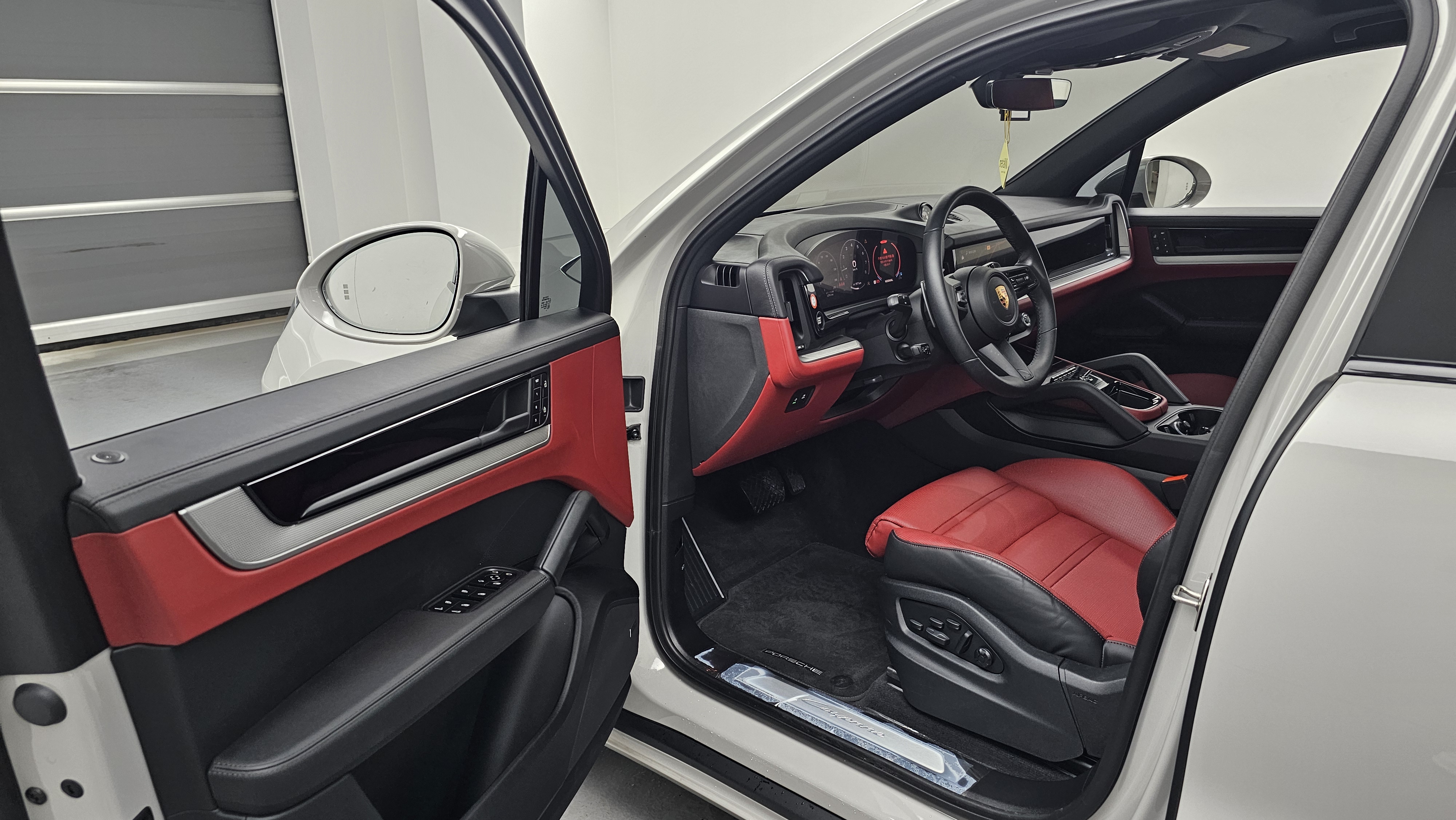Porsche Cayenne — miniaturë 11