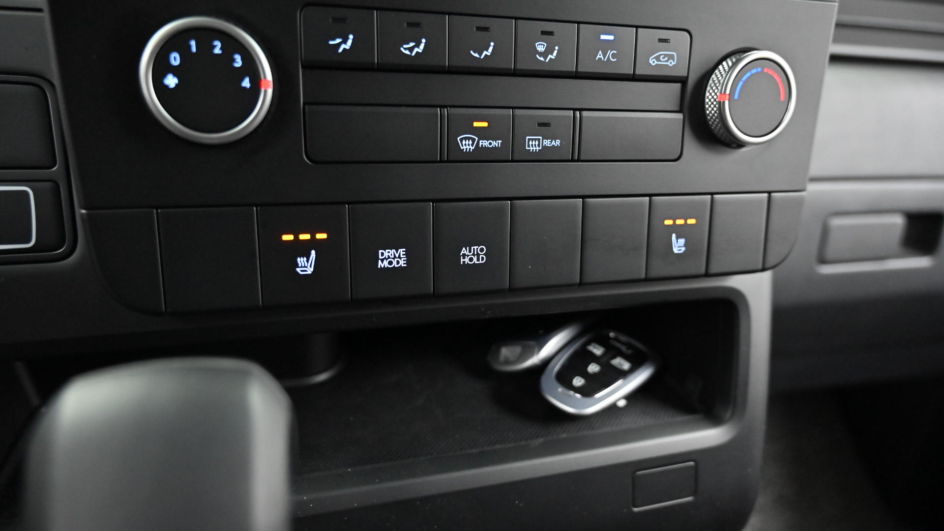 Hyundai Staria — miniaturë 17