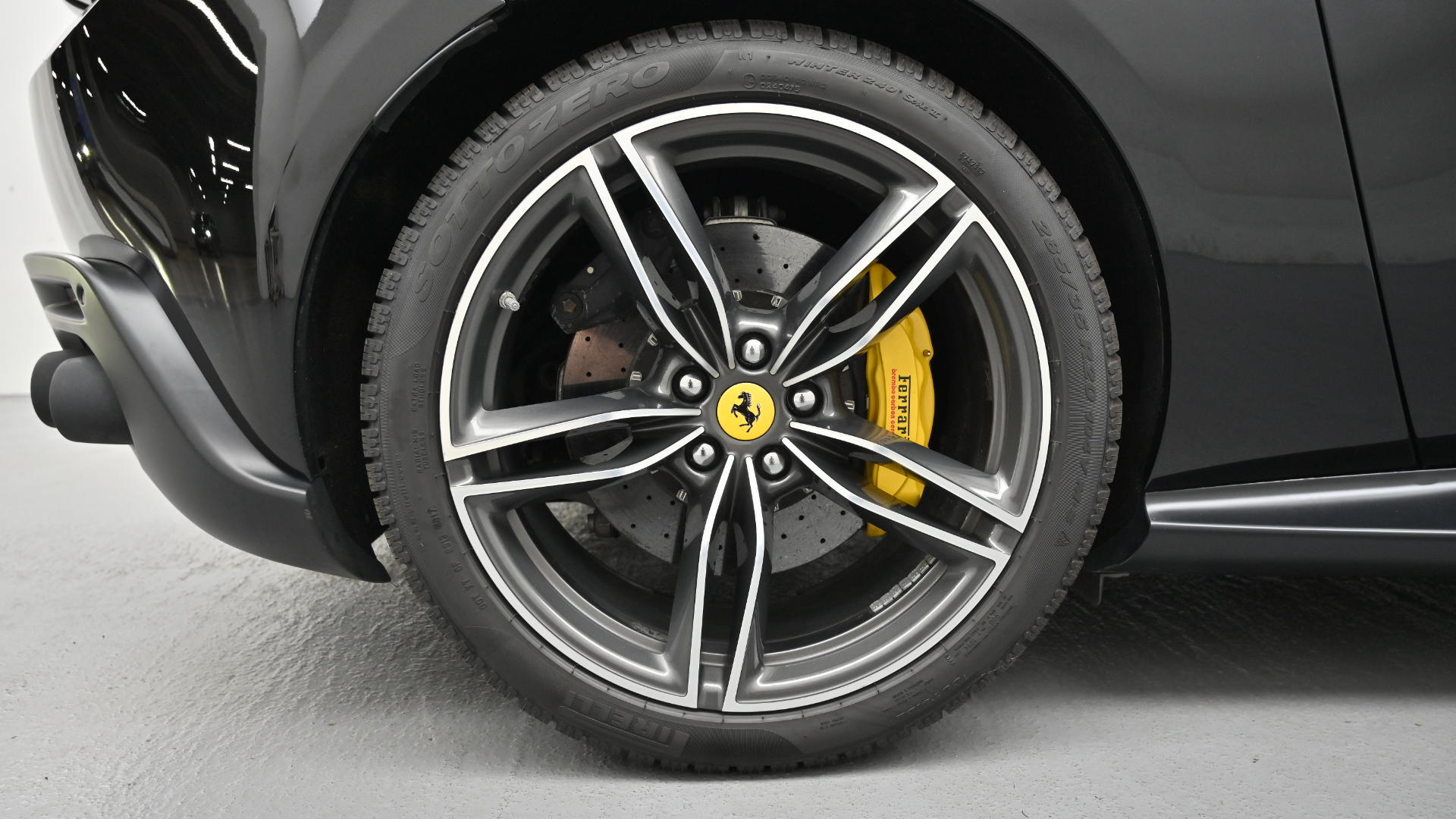 Ferrari Roma — miniaturë 5