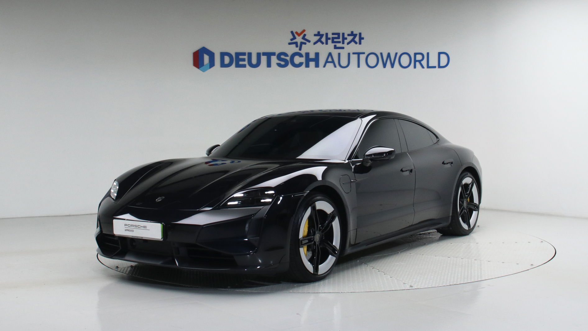 Porsche Taycan 105kWh 터보 S — foto 1