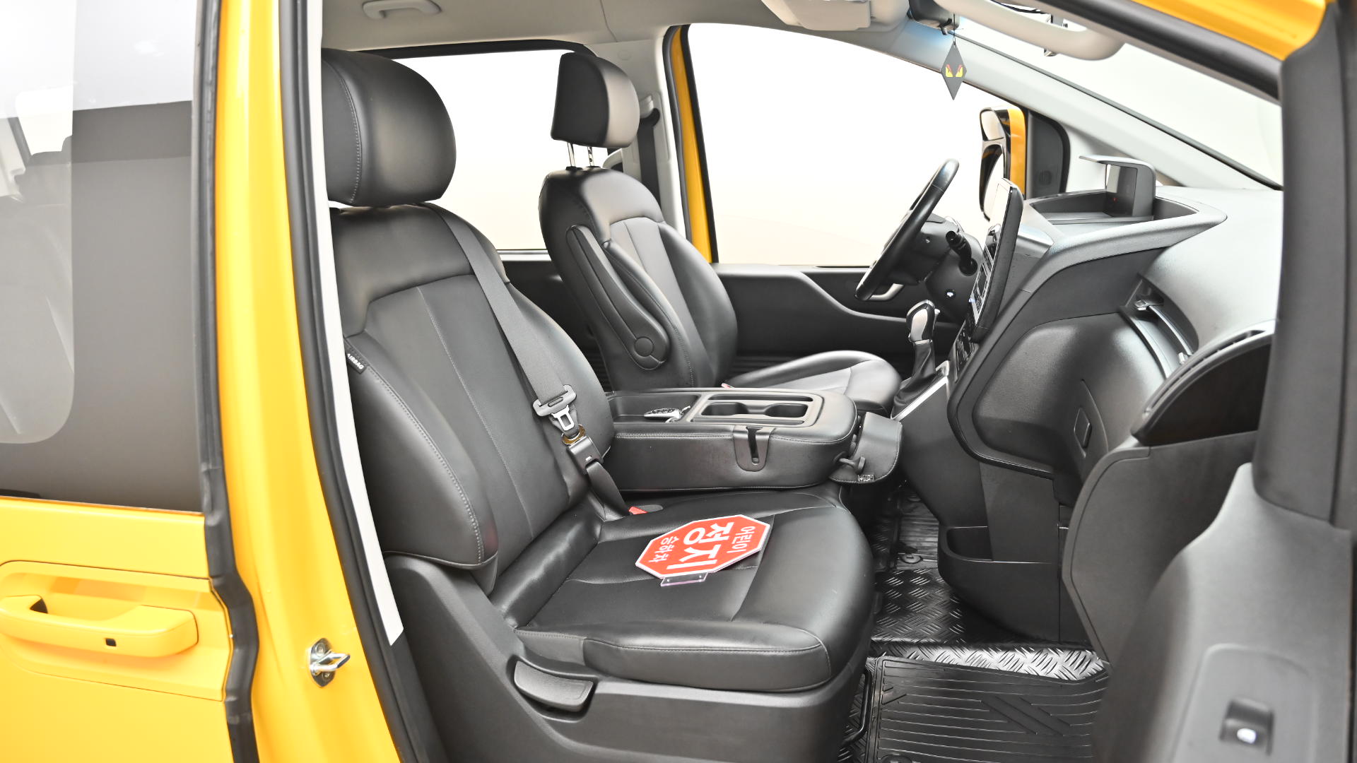 Hyundai Staria — miniaturë 27