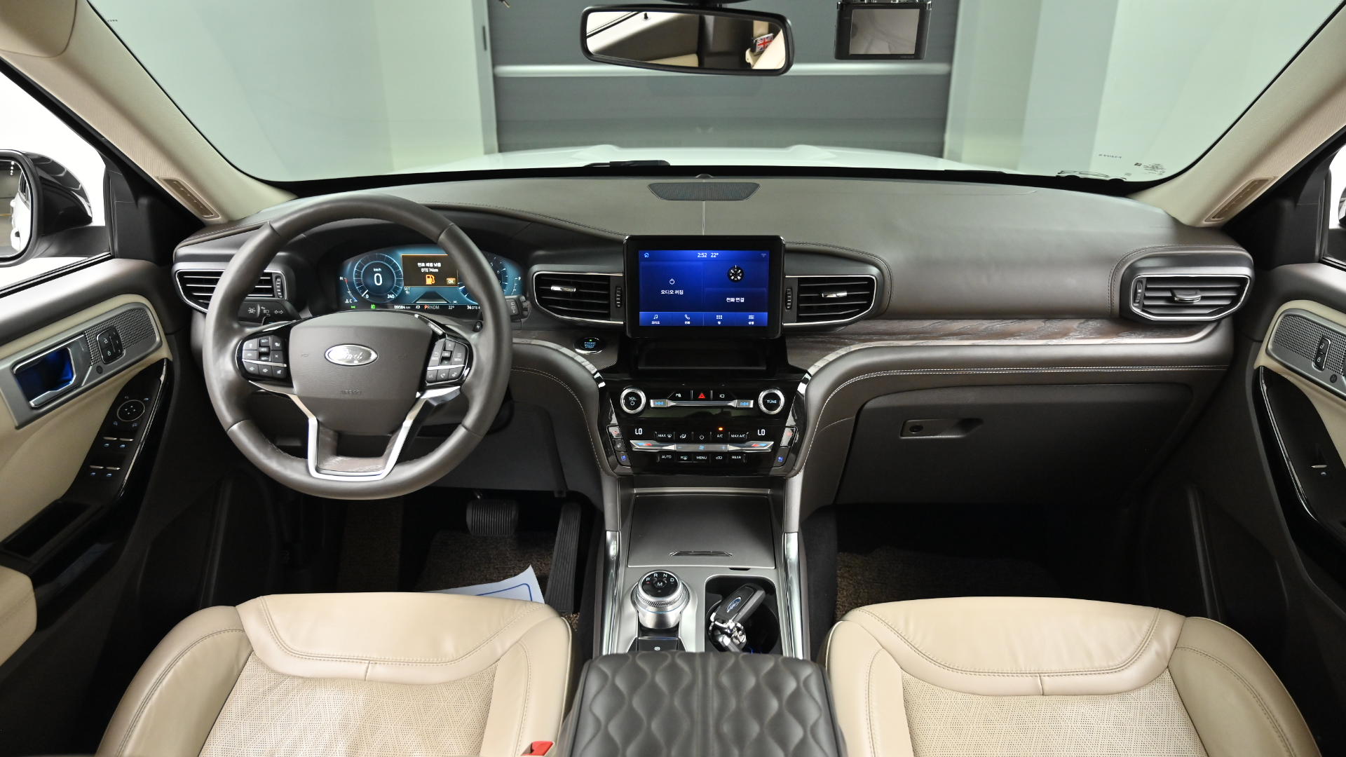 Ford Explorer 6th Generation 3.0 Platinum 4WD