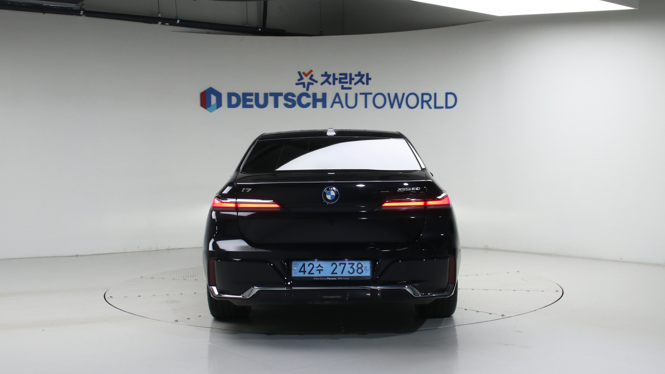 BMW i7 — miniaturë 4