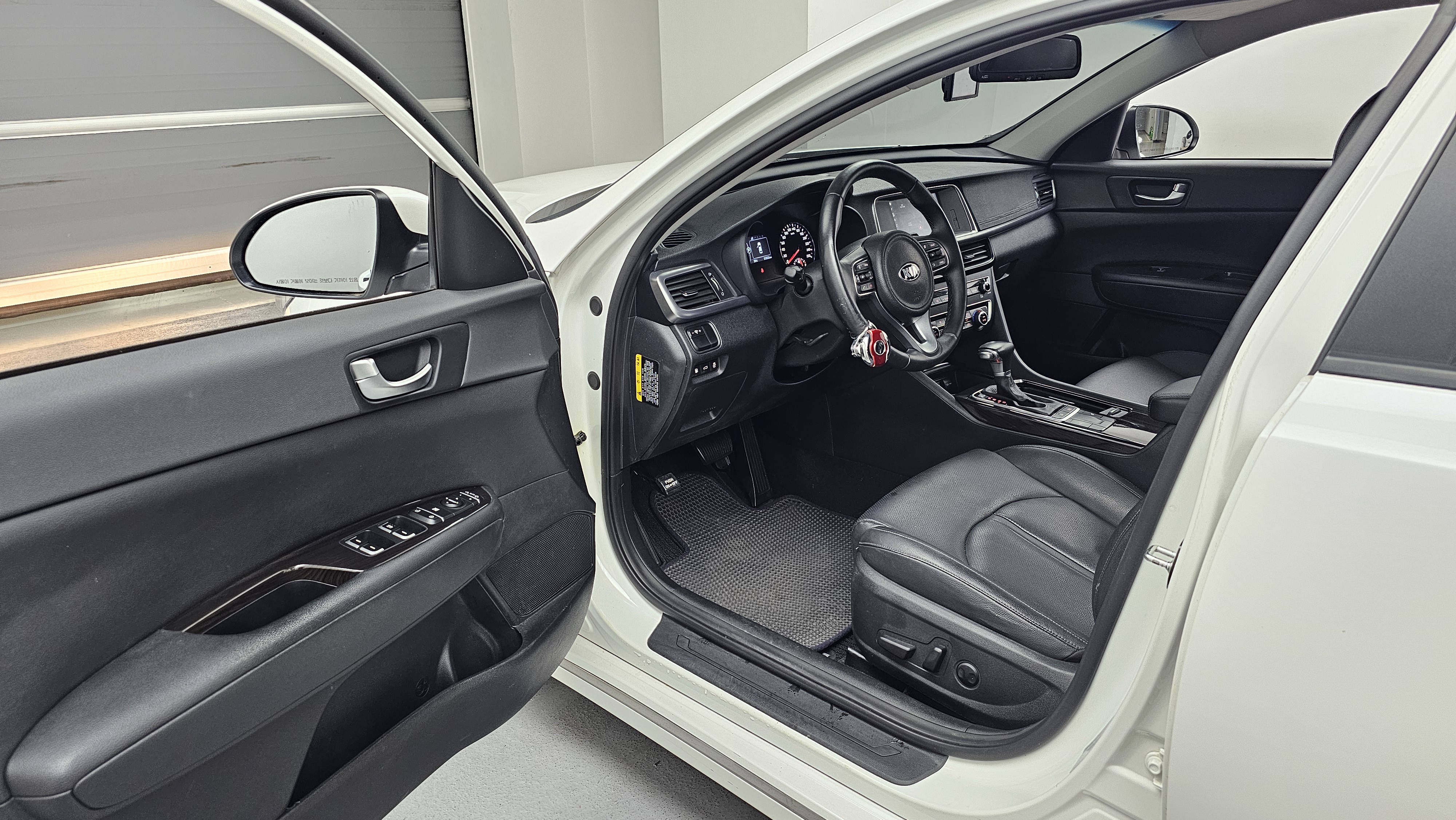 Kia K5 — miniaturë 11