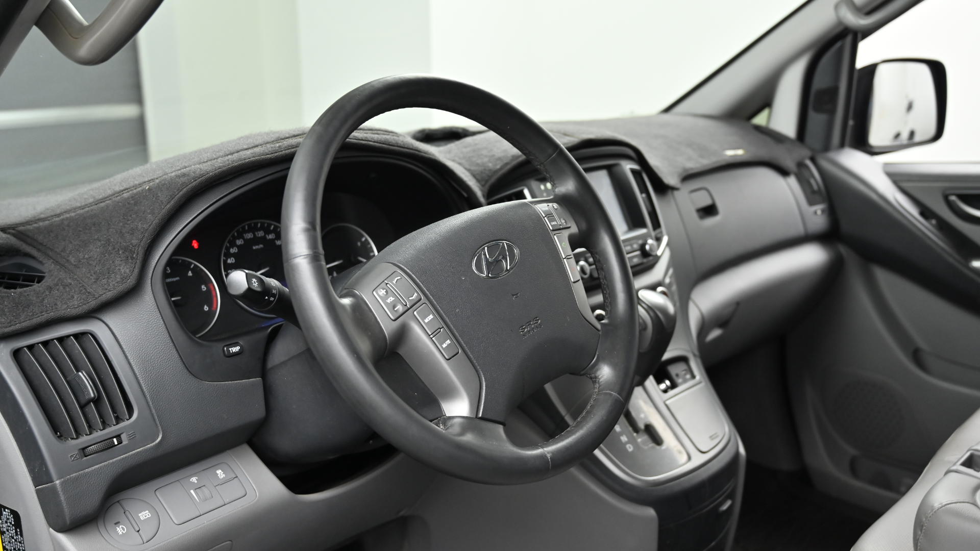 Hyundai Starex — miniaturë 13