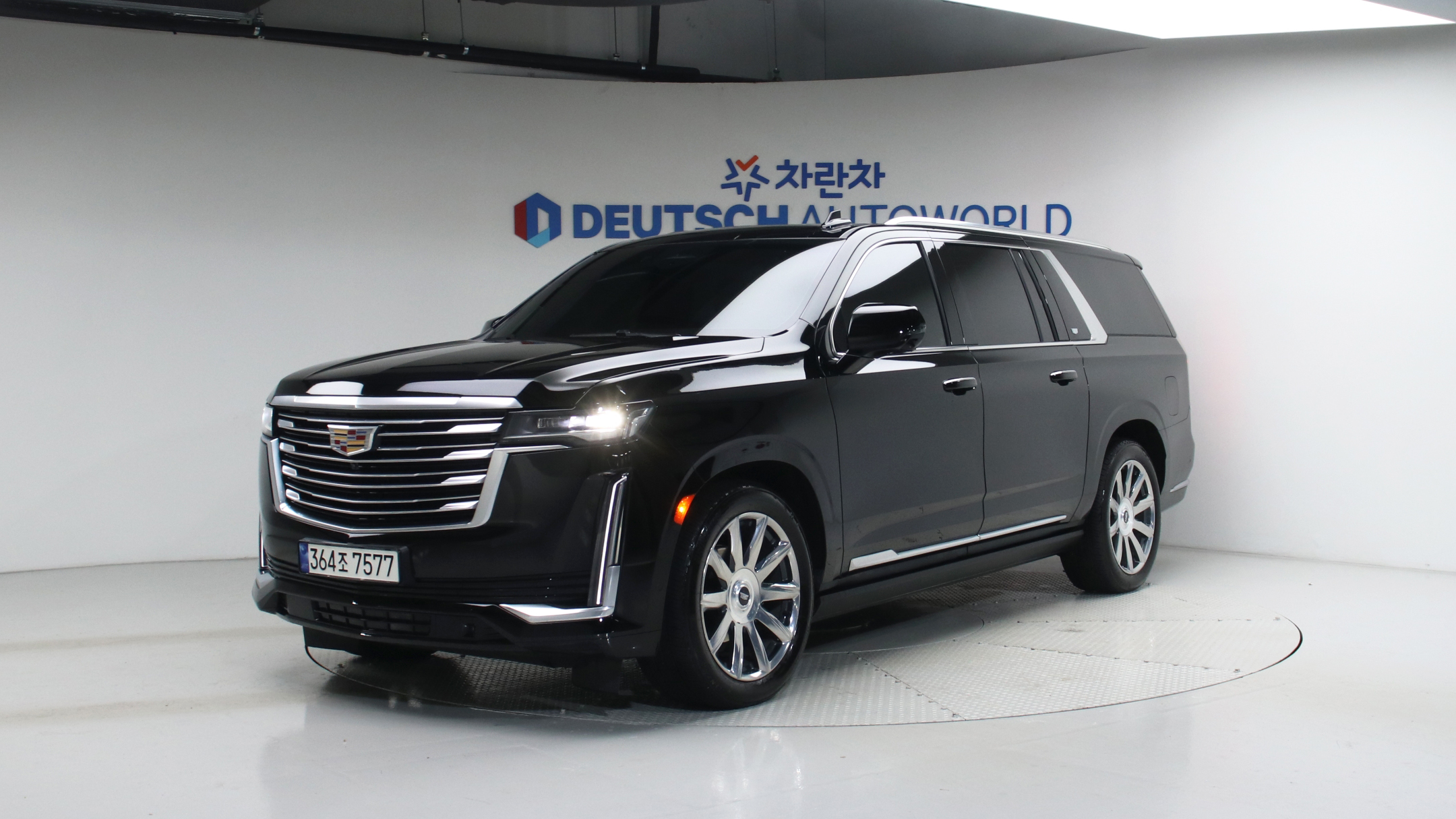 Cadillac Escalade 6.2 프리미엄 럭셔리 플래티넘 ESV — foto 1