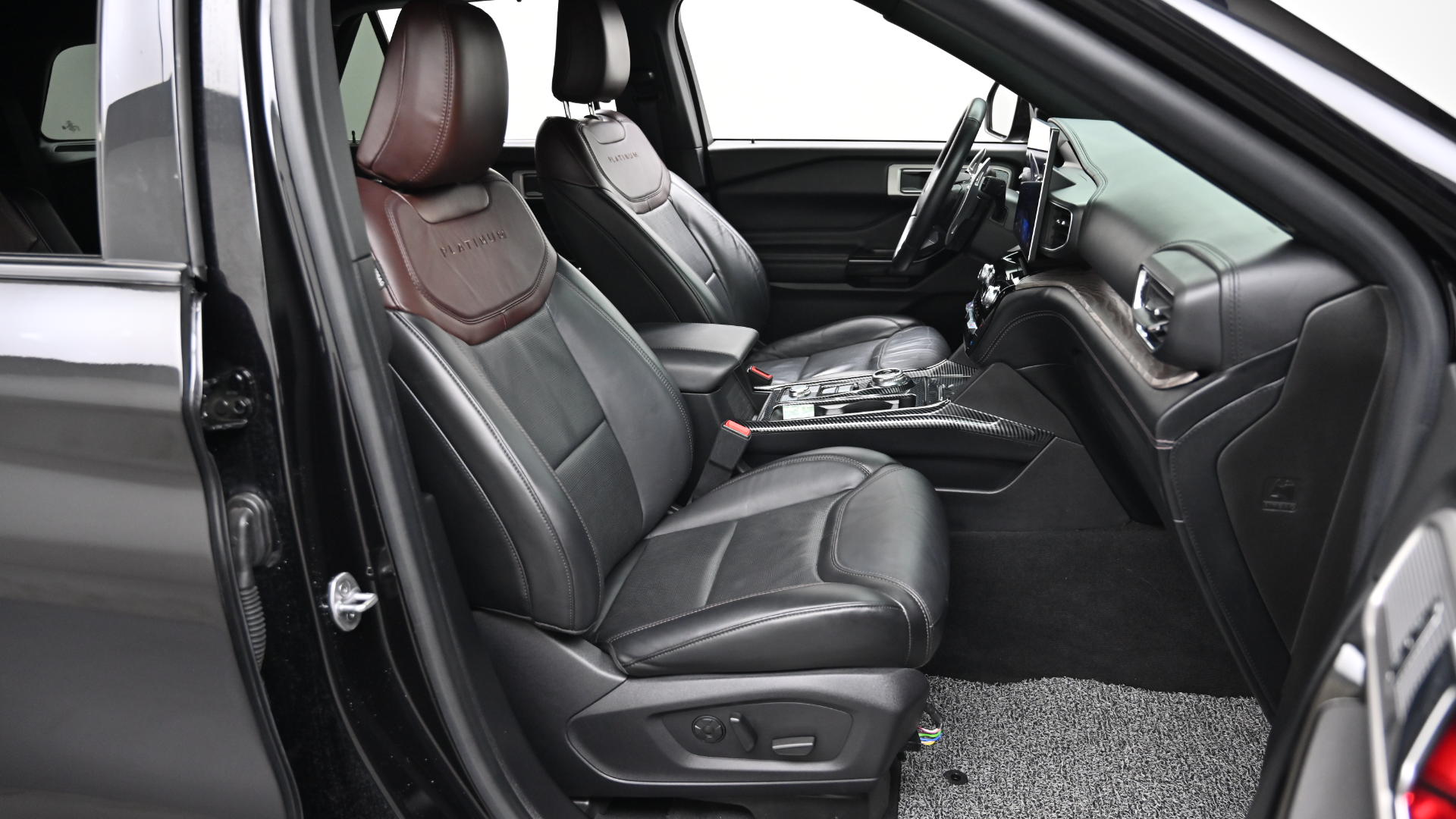 Ford Explorer 6th Generation 3.0 Platinum 4WD