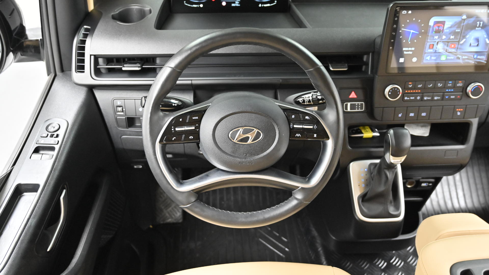 Hyundai Staria — miniaturë 13