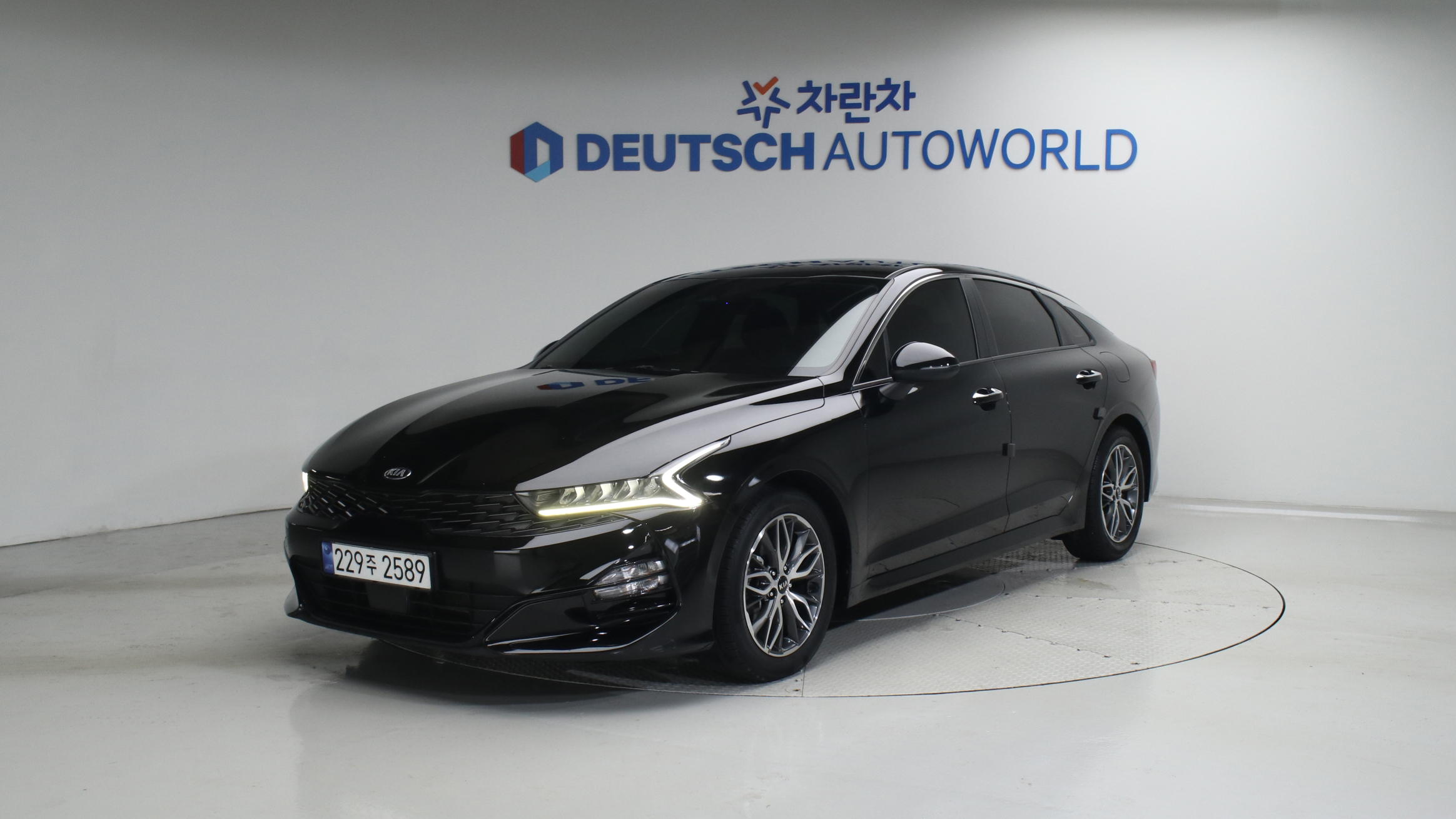 Kia K5 2.0 LPI(렌터카용) 트렌디 — foto 1