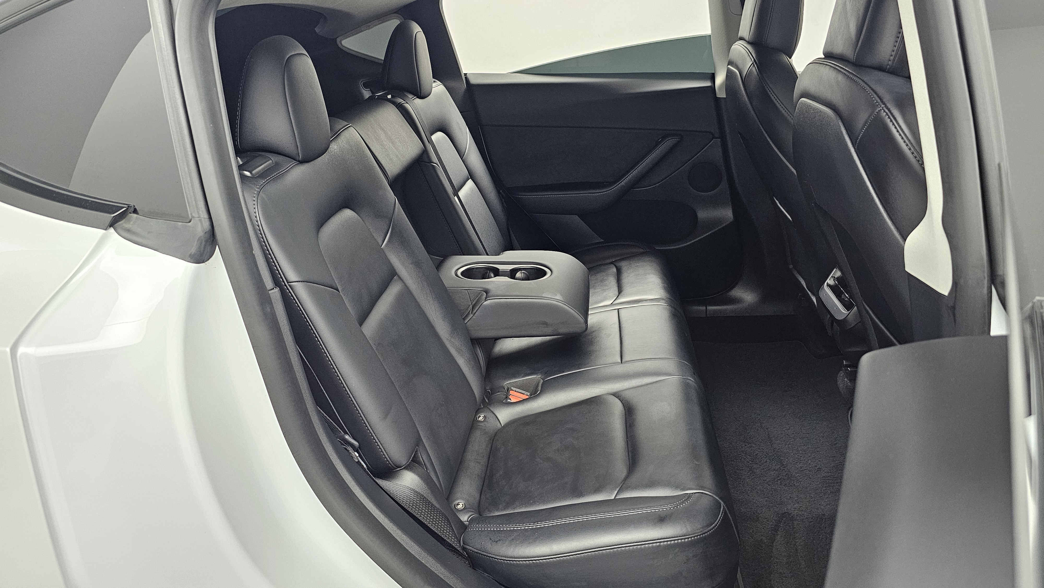 Tesla Model Y — miniaturë 32