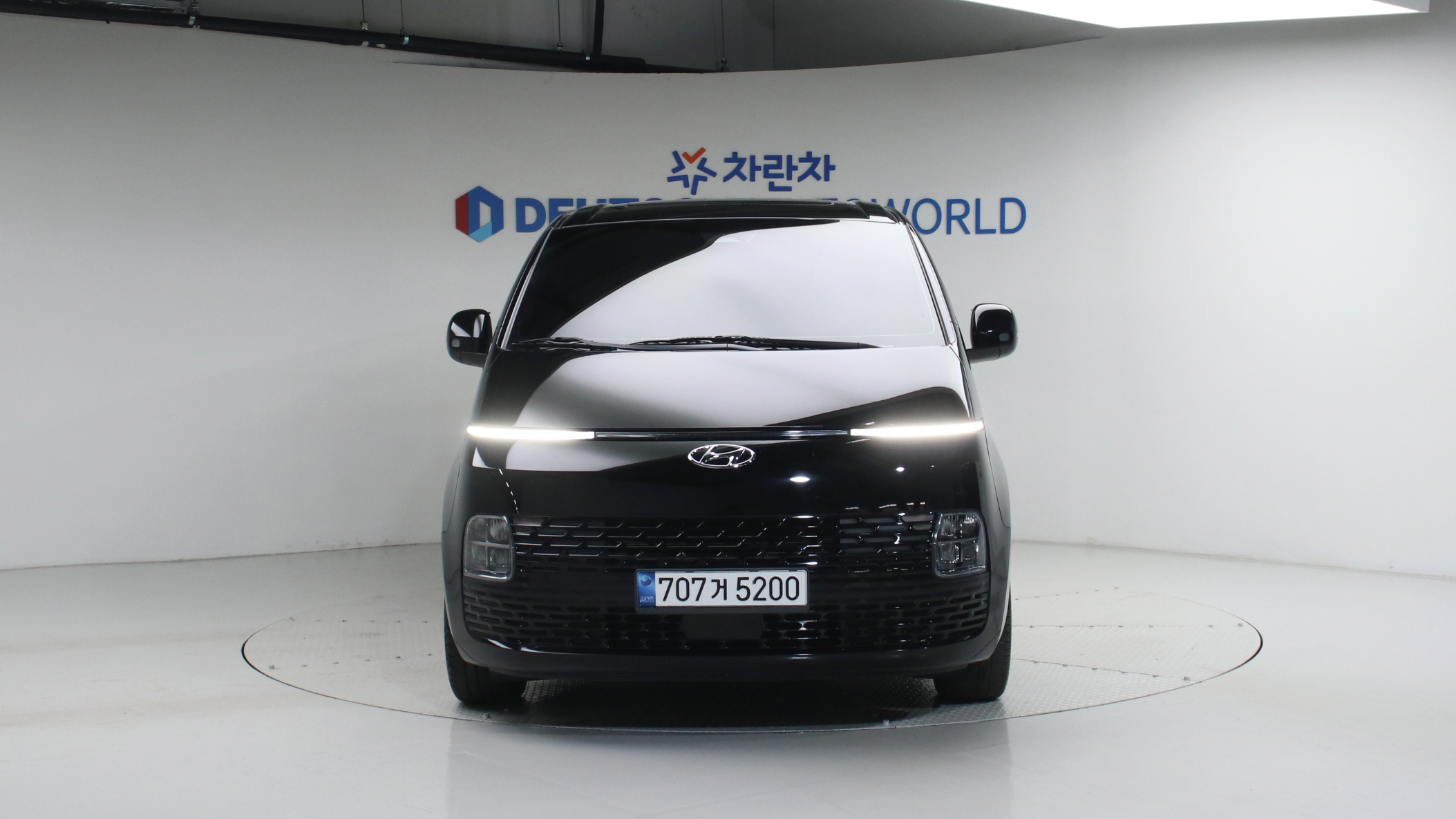 Hyundai Staria — miniaturë 3