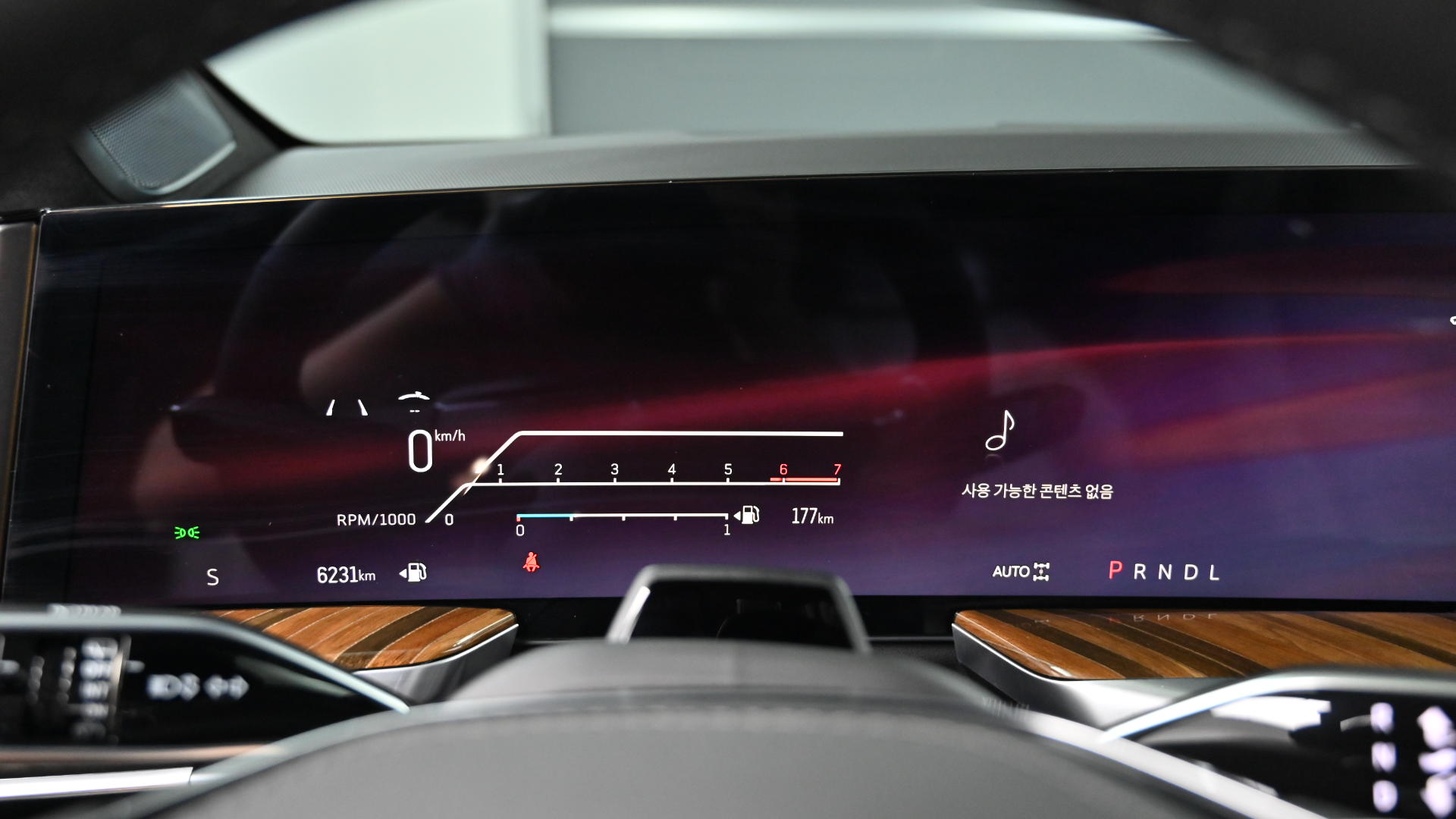 Cadillac Escalade — miniaturë 8