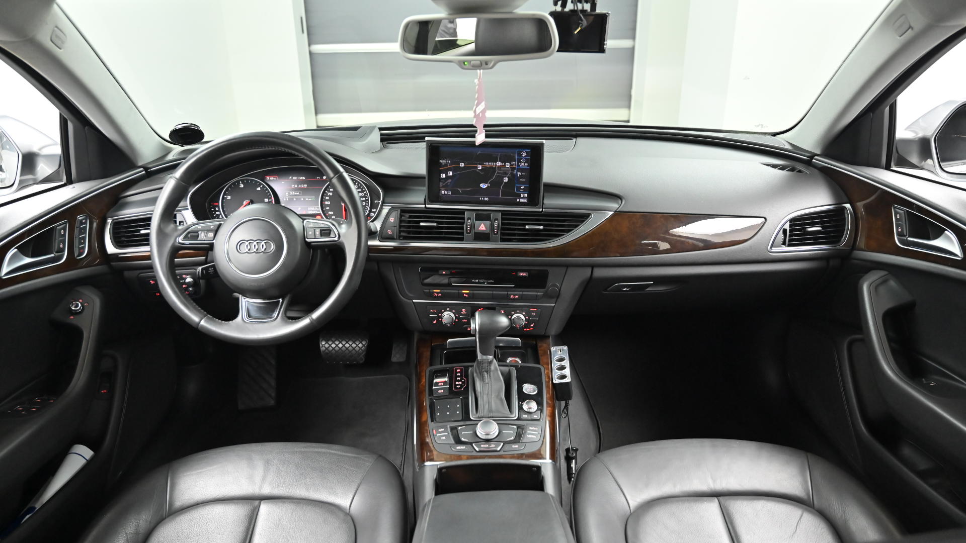 Audi A6 — miniaturë 23