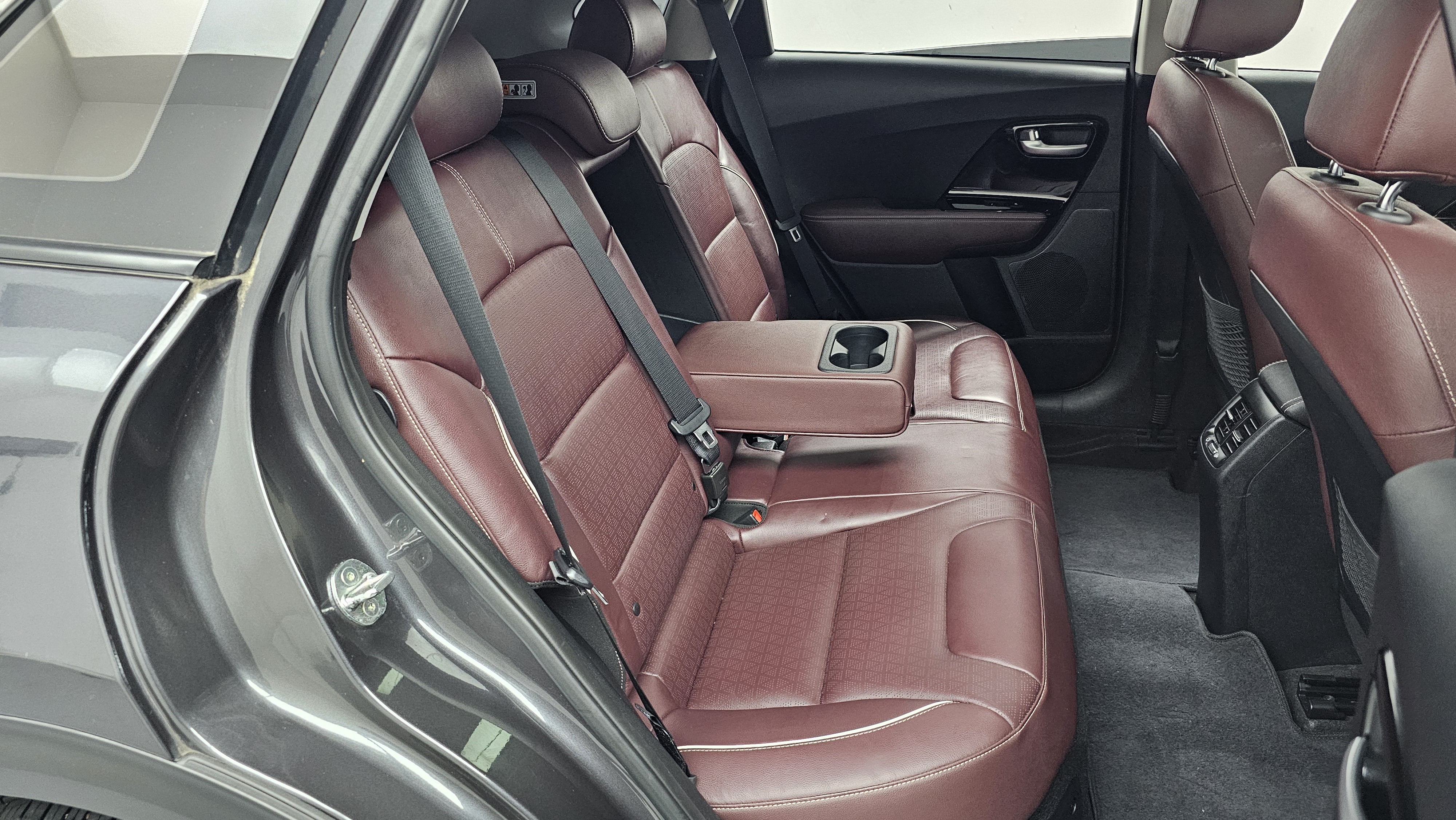 Kia Niro — miniaturë 12