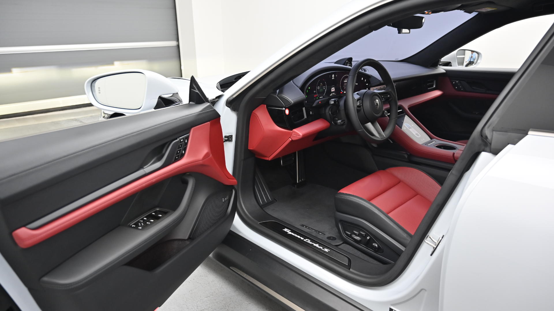 Porsche Taycan — miniaturë 11