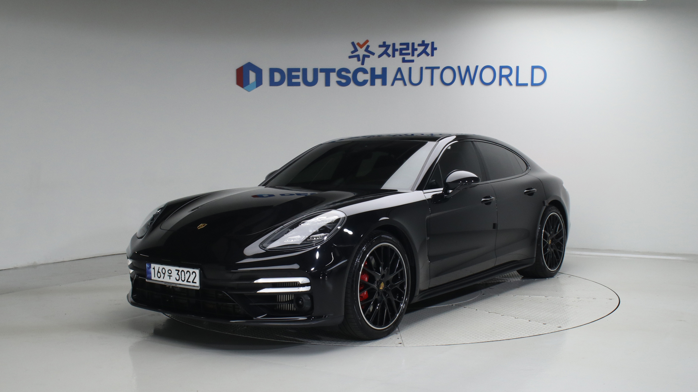 Porsche Panamera 4.0 GTS — foto 1