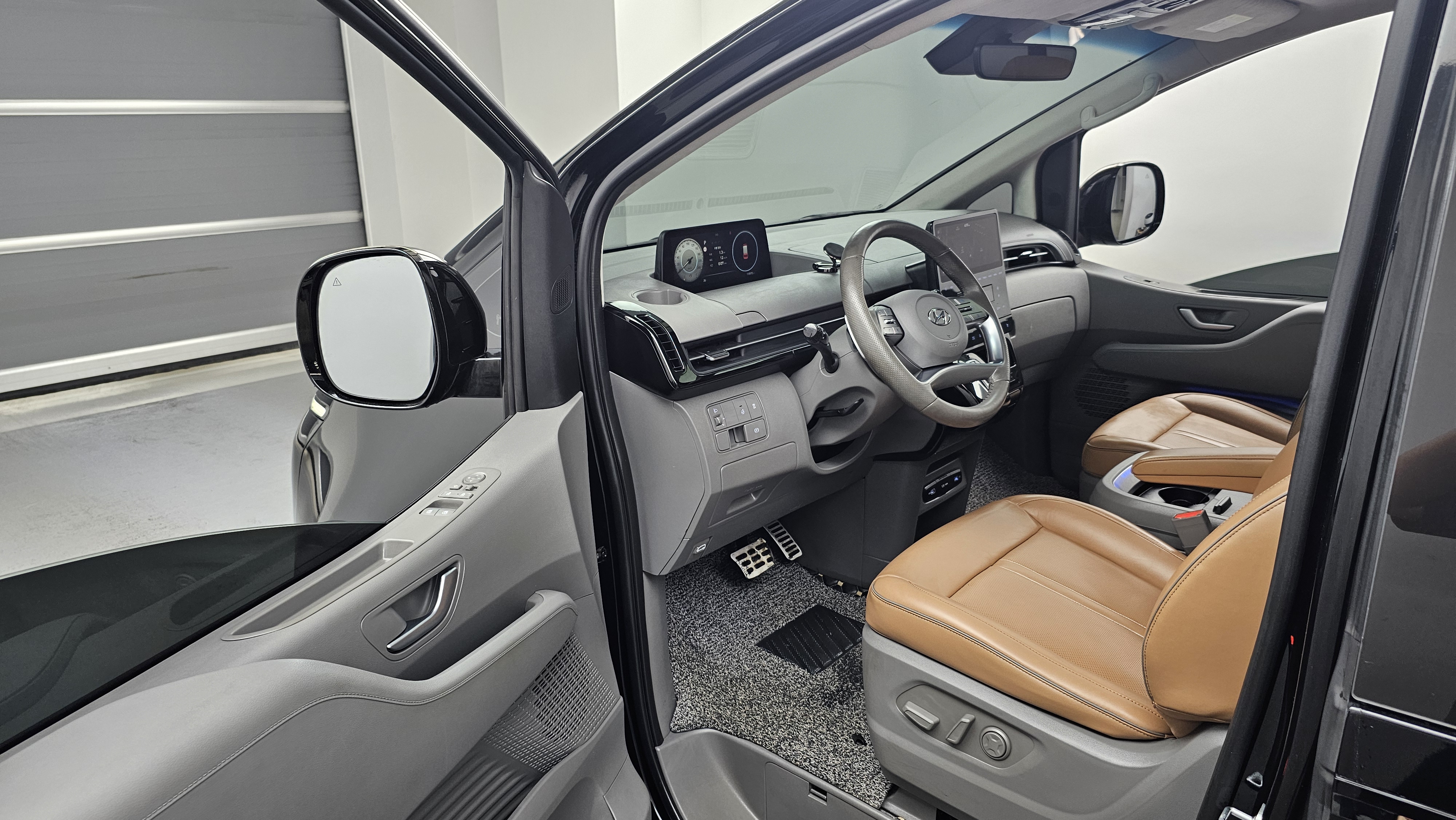 Hyundai Staria — miniaturë 11