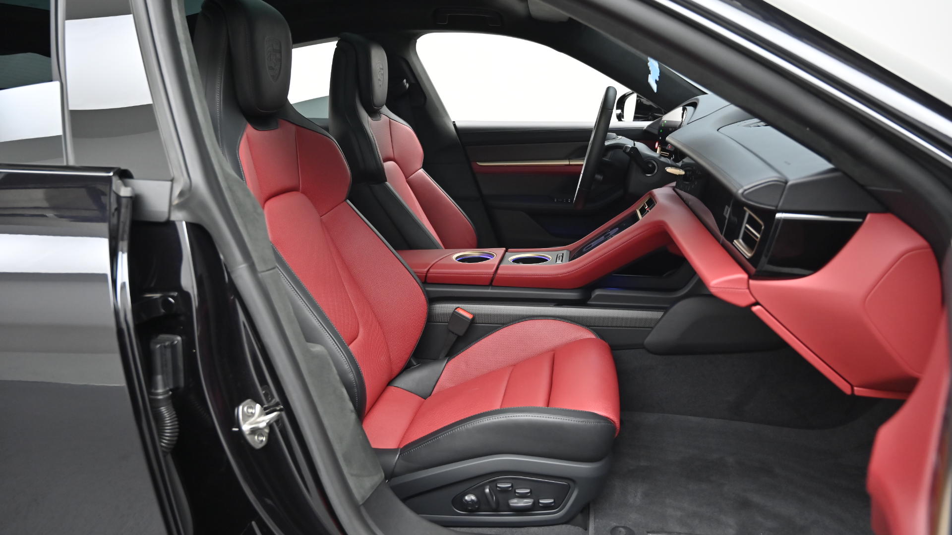 Porsche Taycan — miniaturë 10