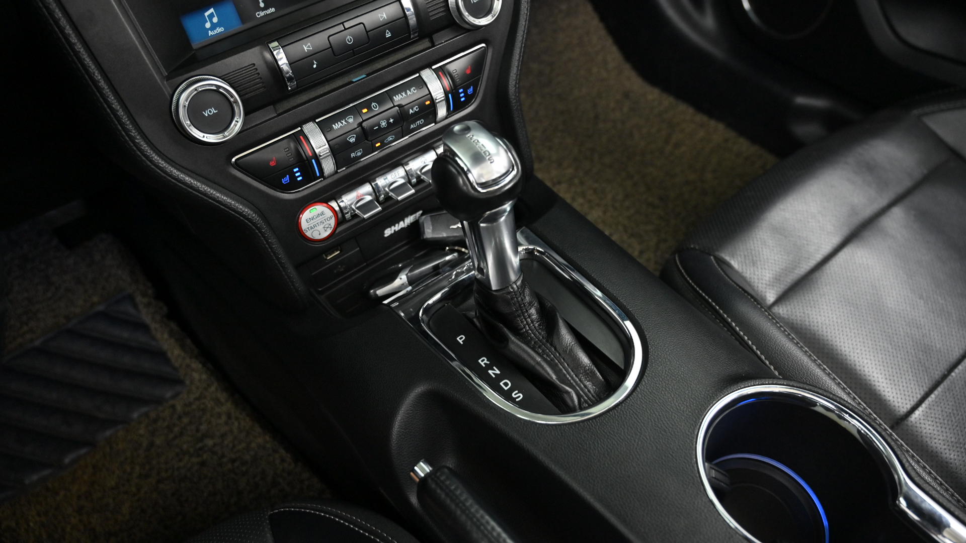 Ford Mustang — miniaturë 9