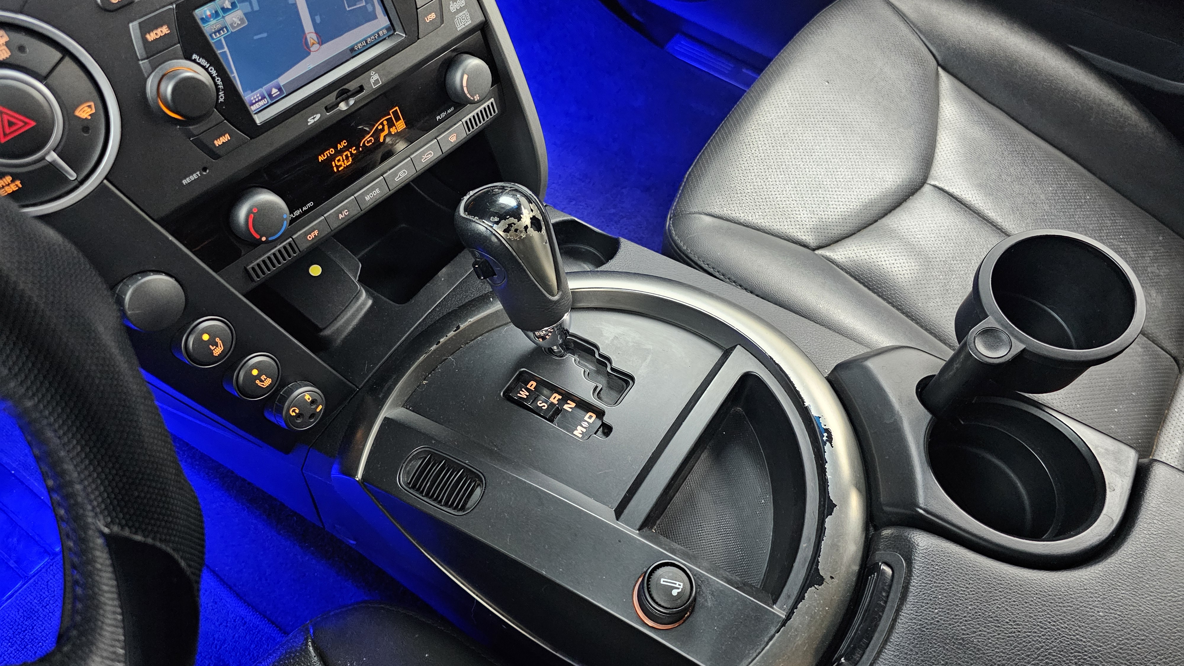 KGM (Ssangyong) New Kyron 7-seater 2.0 2WD LV6 No Detailed Rating