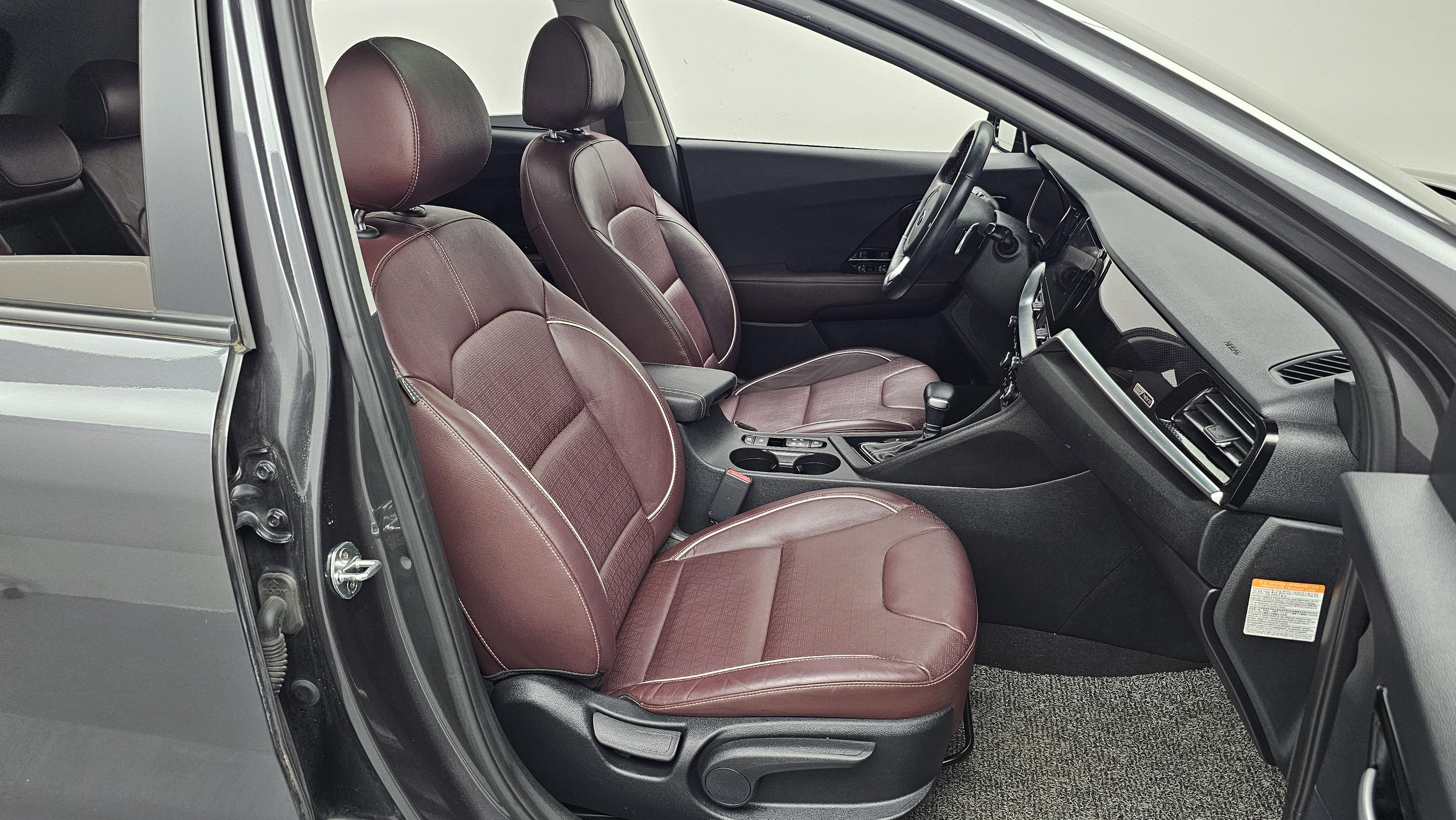 Kia Niro — miniaturë 10