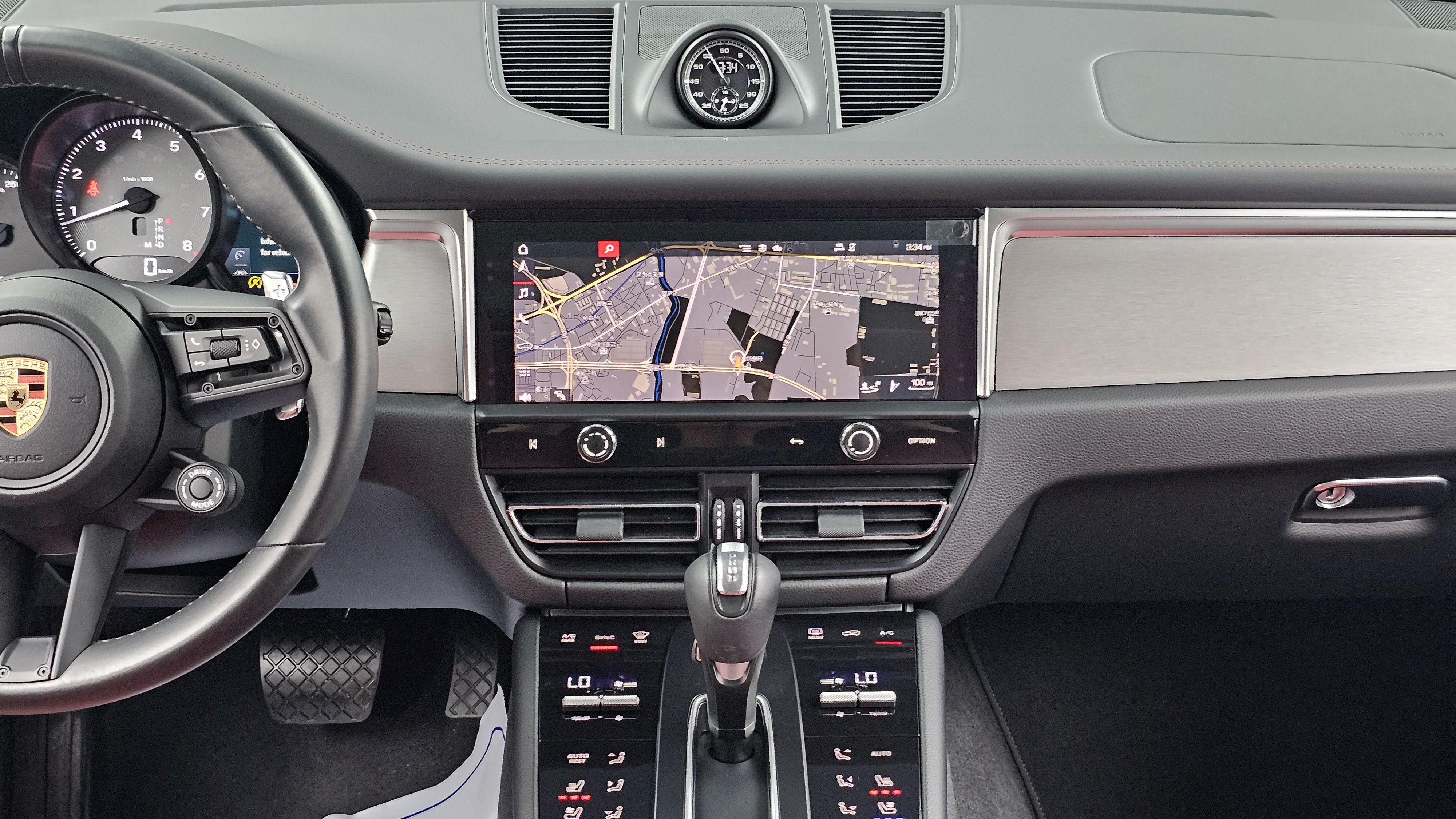 Porsche Macan — miniaturë 32