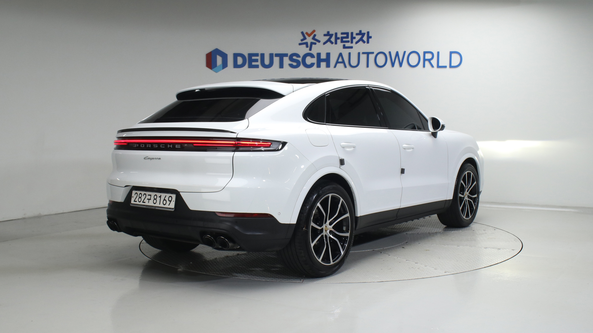 Porsche Cayenne — miniaturë 2