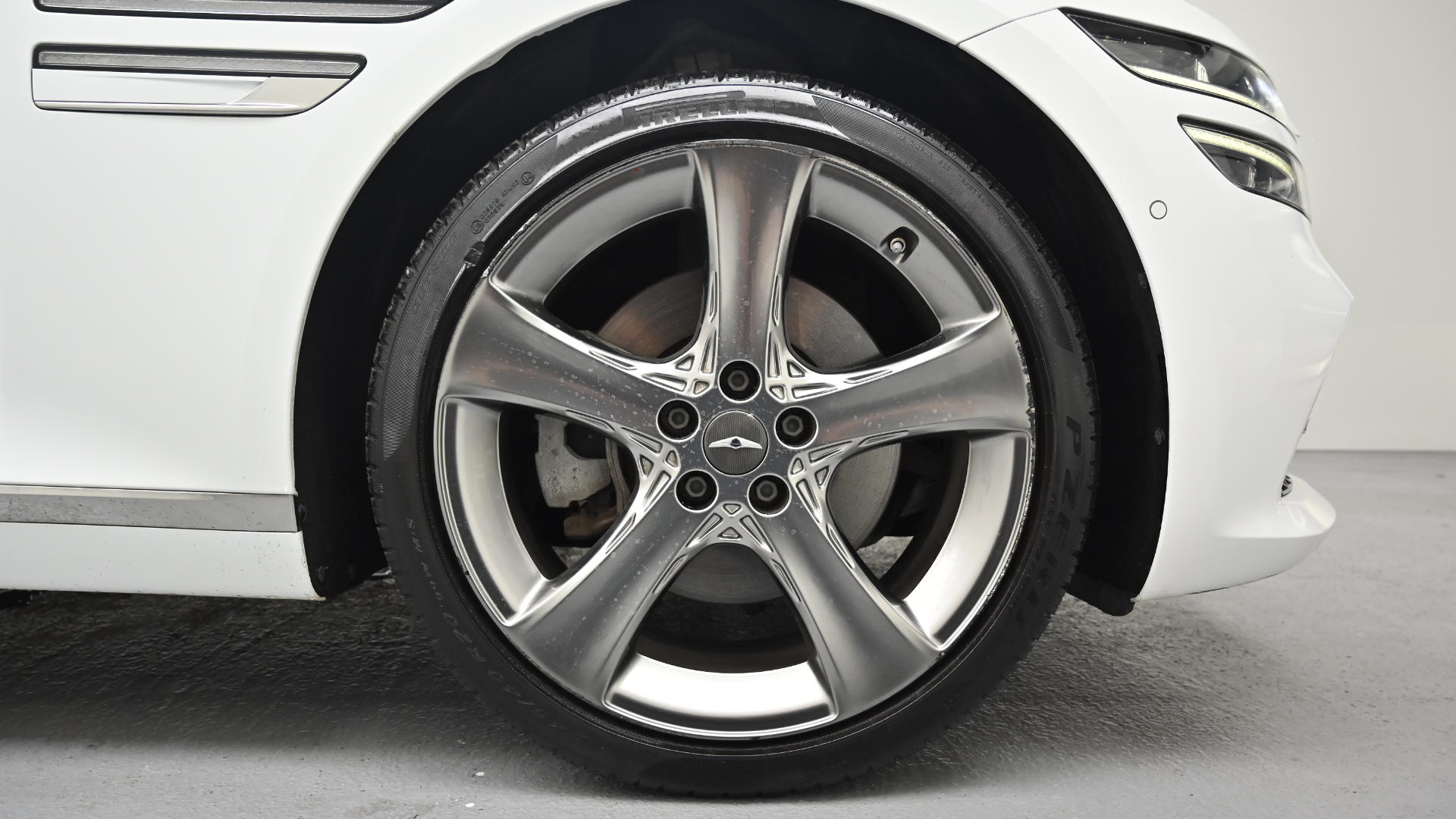 Genesis G80 — miniaturë 5