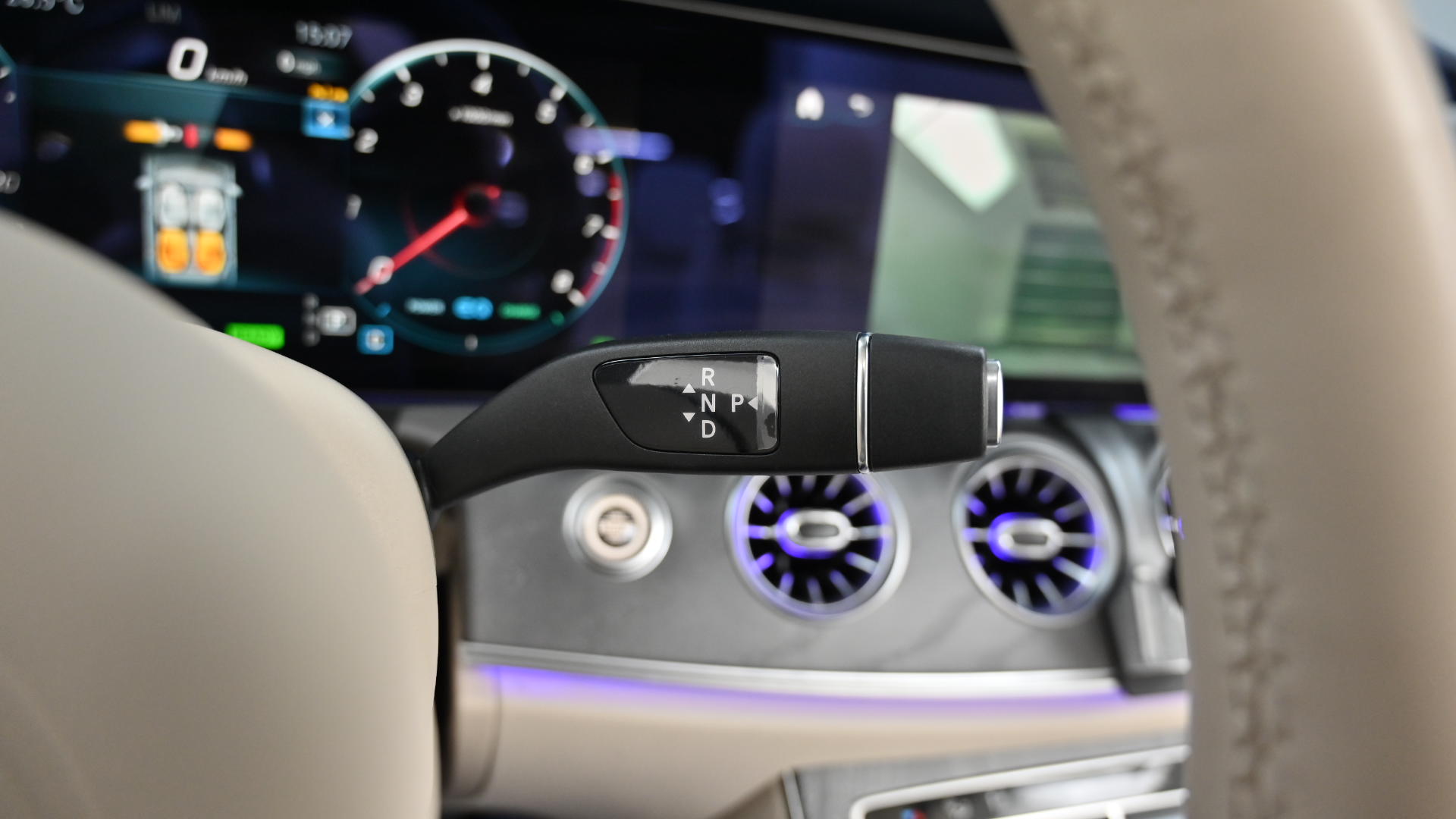 Mercedes-Benz E-klasse — miniaturë 9