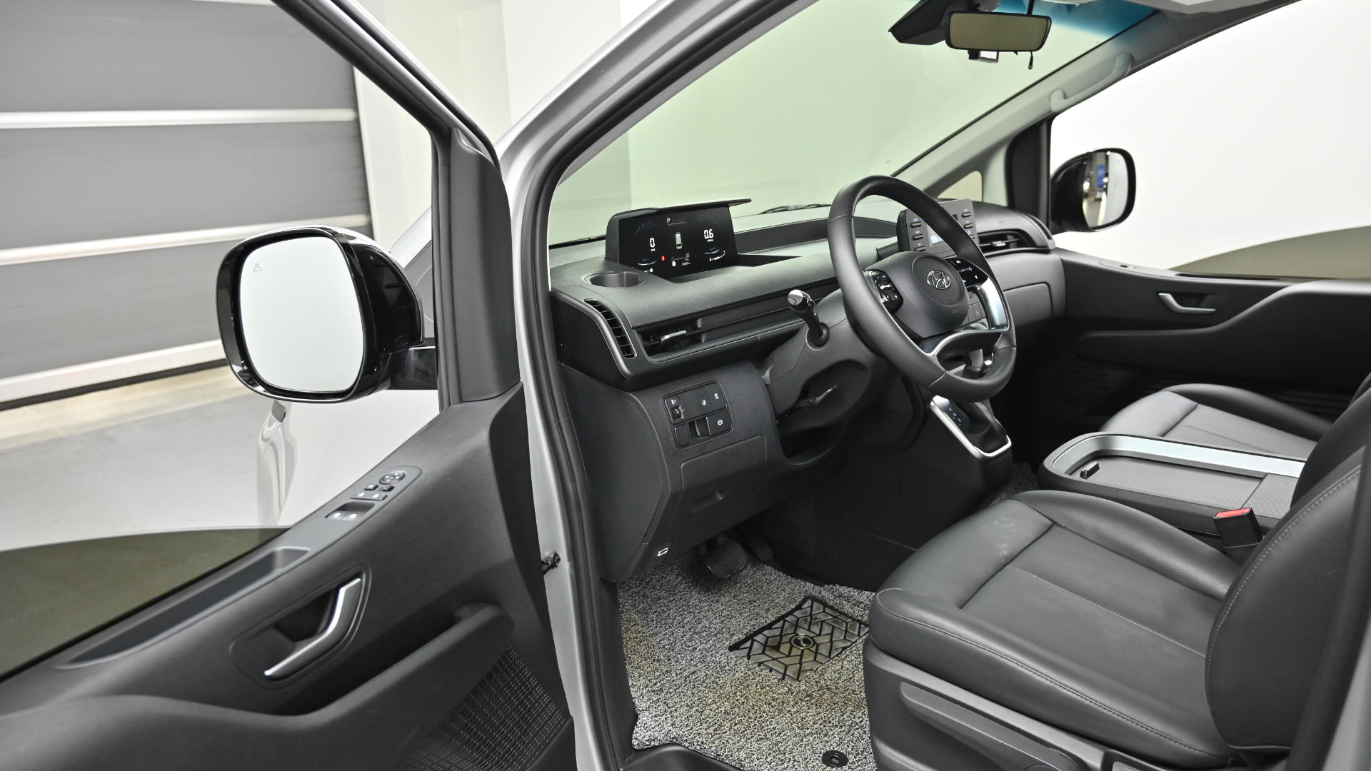Hyundai Staria — miniaturë 11