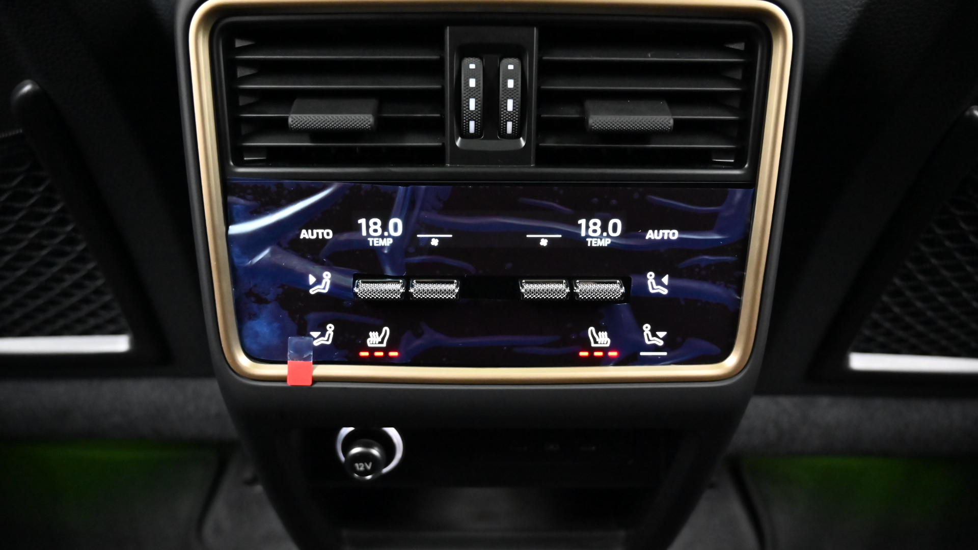 Porsche Cayenne — miniaturë 16