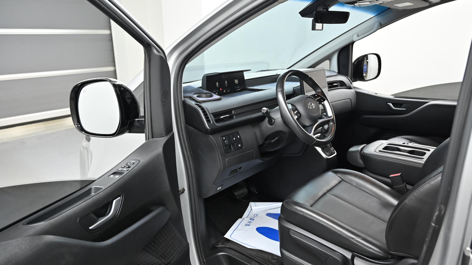 Hyundai Staria — miniaturë 11