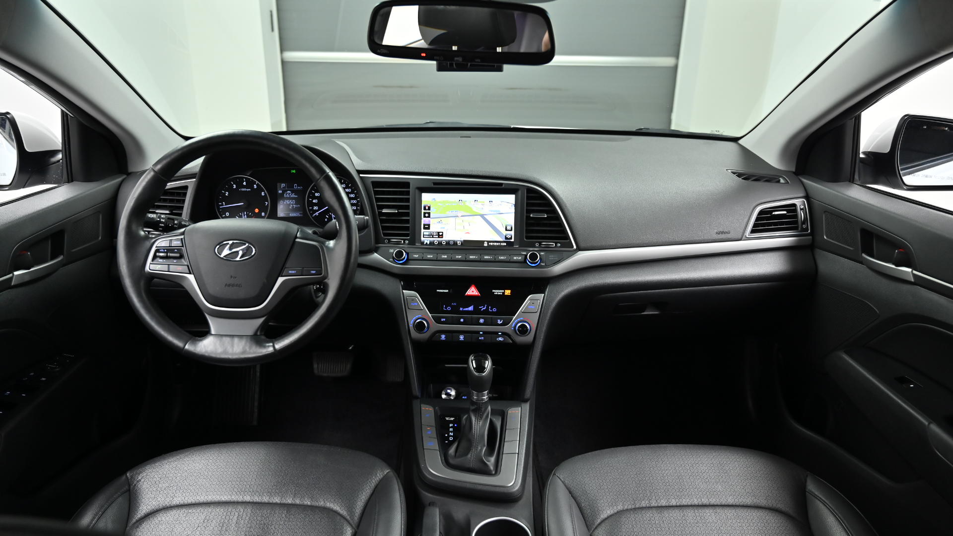 Hyundai Avante — miniaturë 7