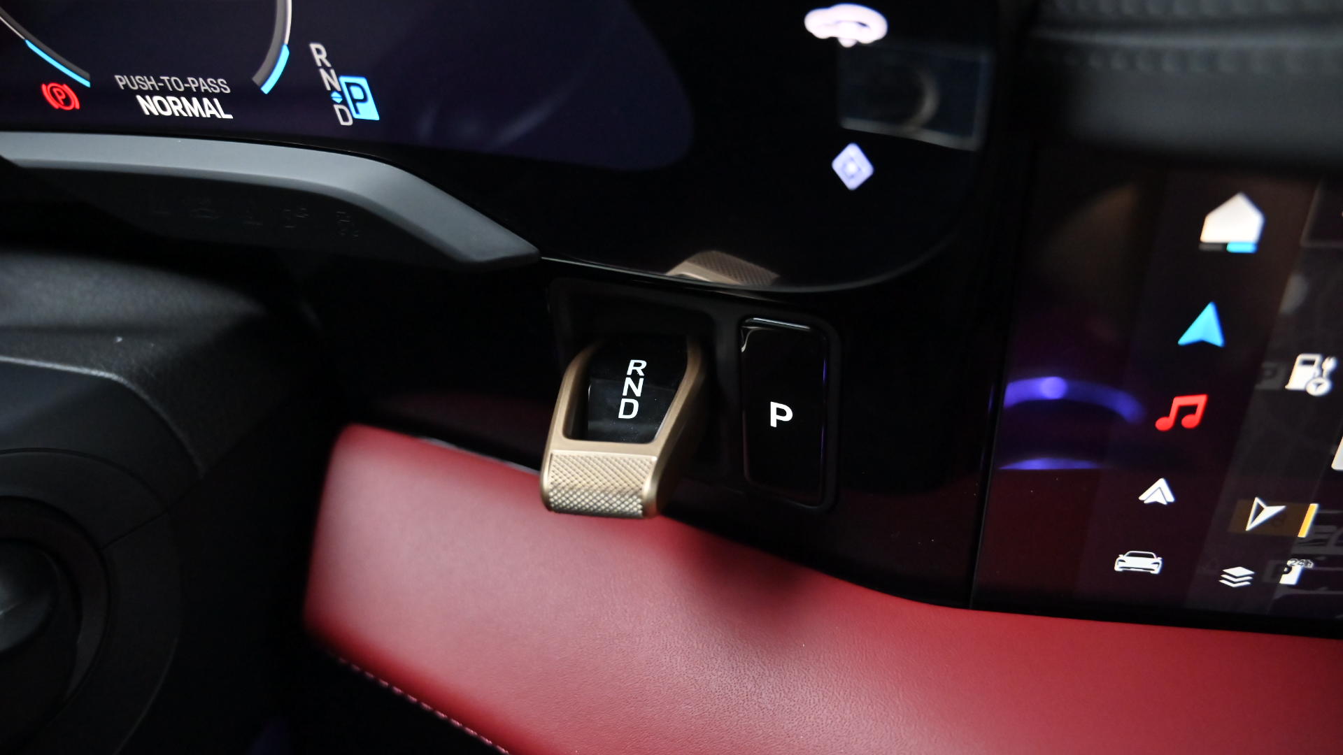 Porsche Taycan — miniaturë 9
