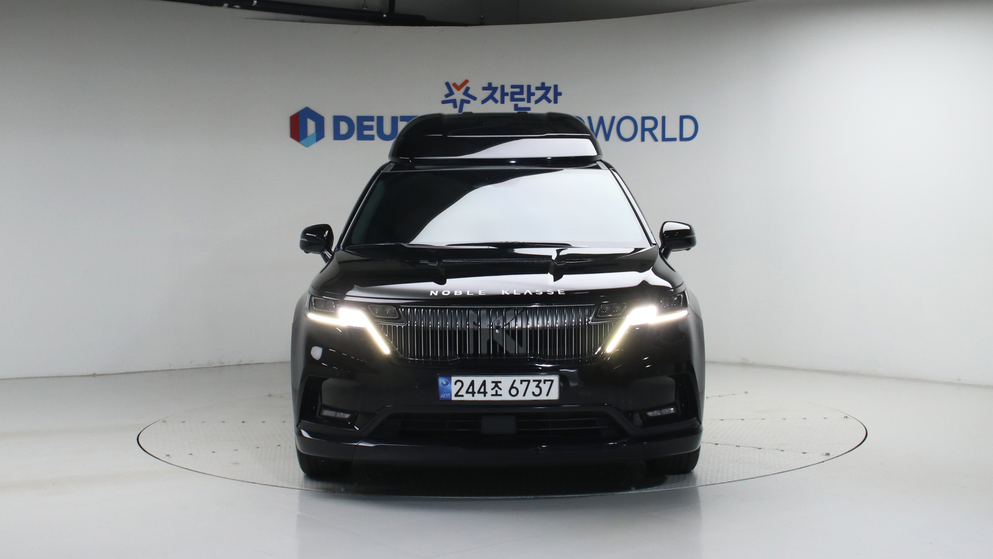 Kia Carnival — miniaturë 49