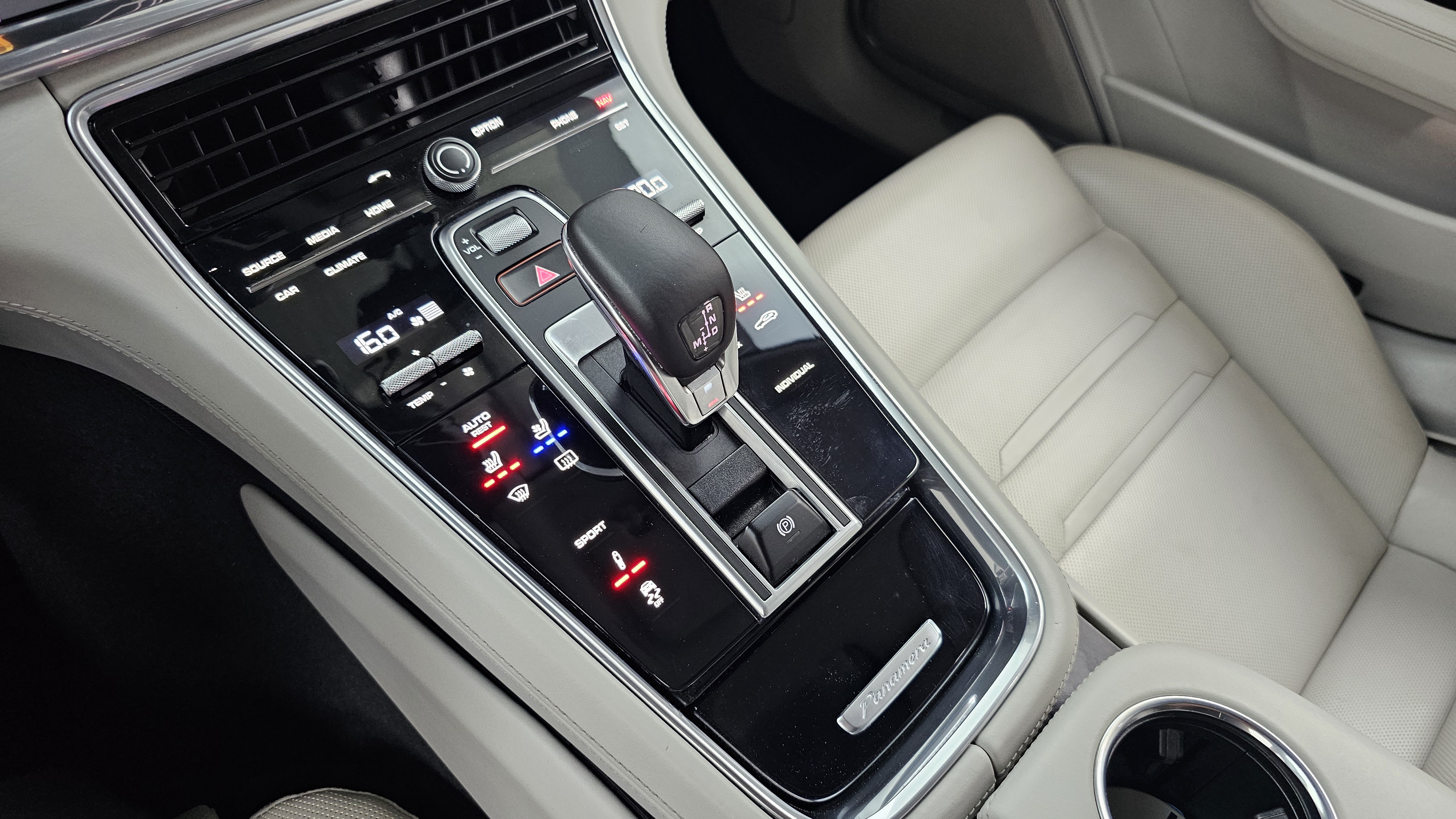 포르쉐 파나메라 (971) 3.0 AWD