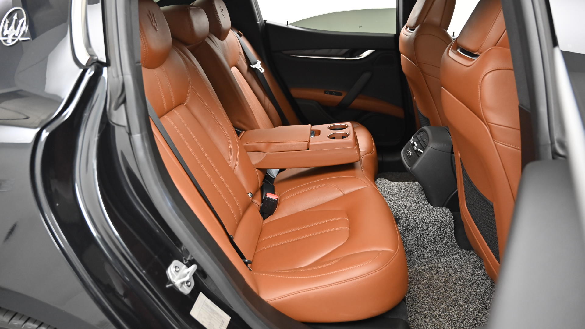 Maserati Ghibli — miniaturë 50