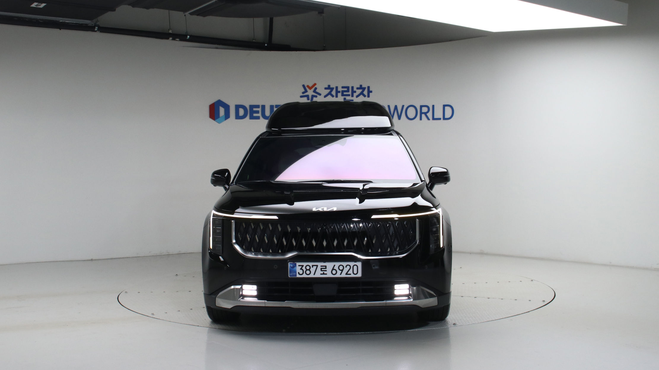 Kia Carnival — miniaturë 40