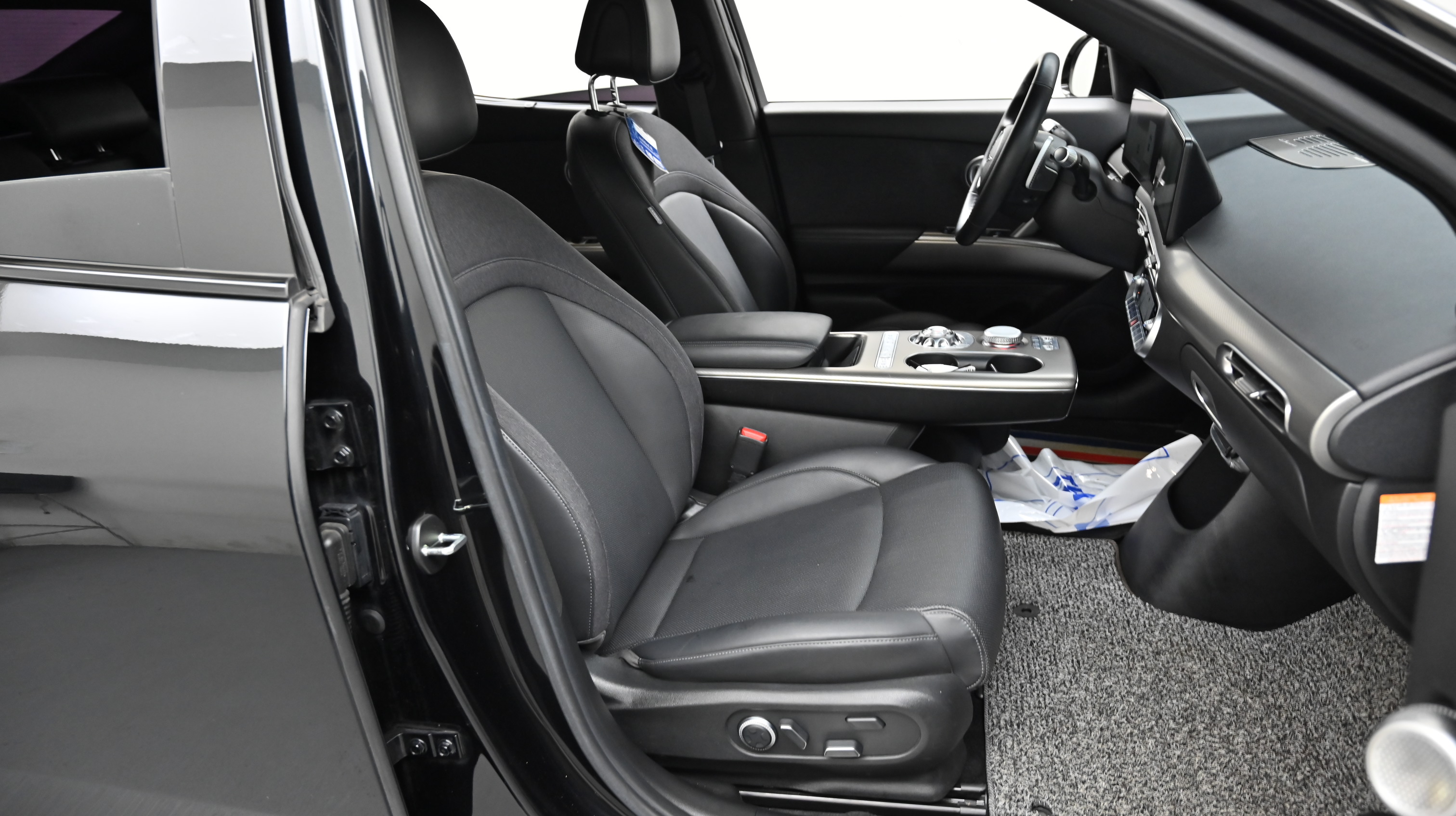 Genesis GV60 77.4kWh Standard 2WD