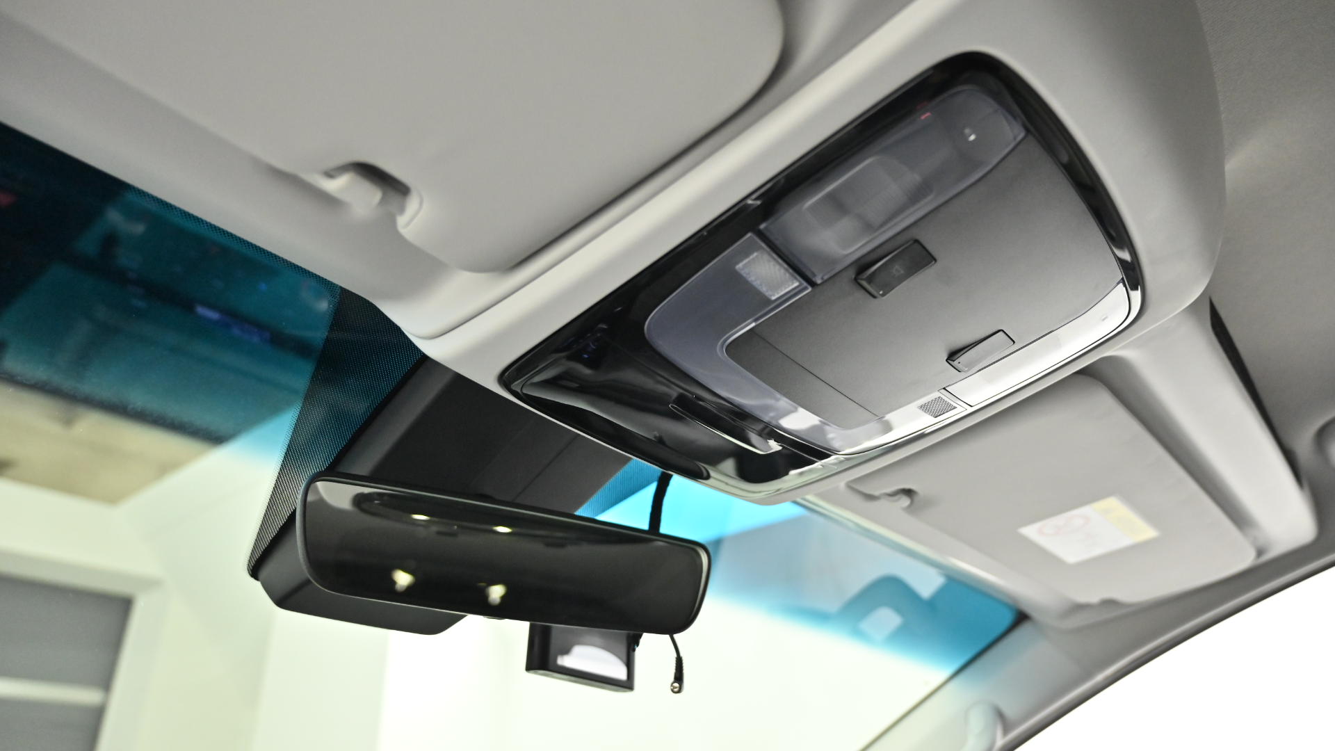 Hyundai Staria — miniaturë 18