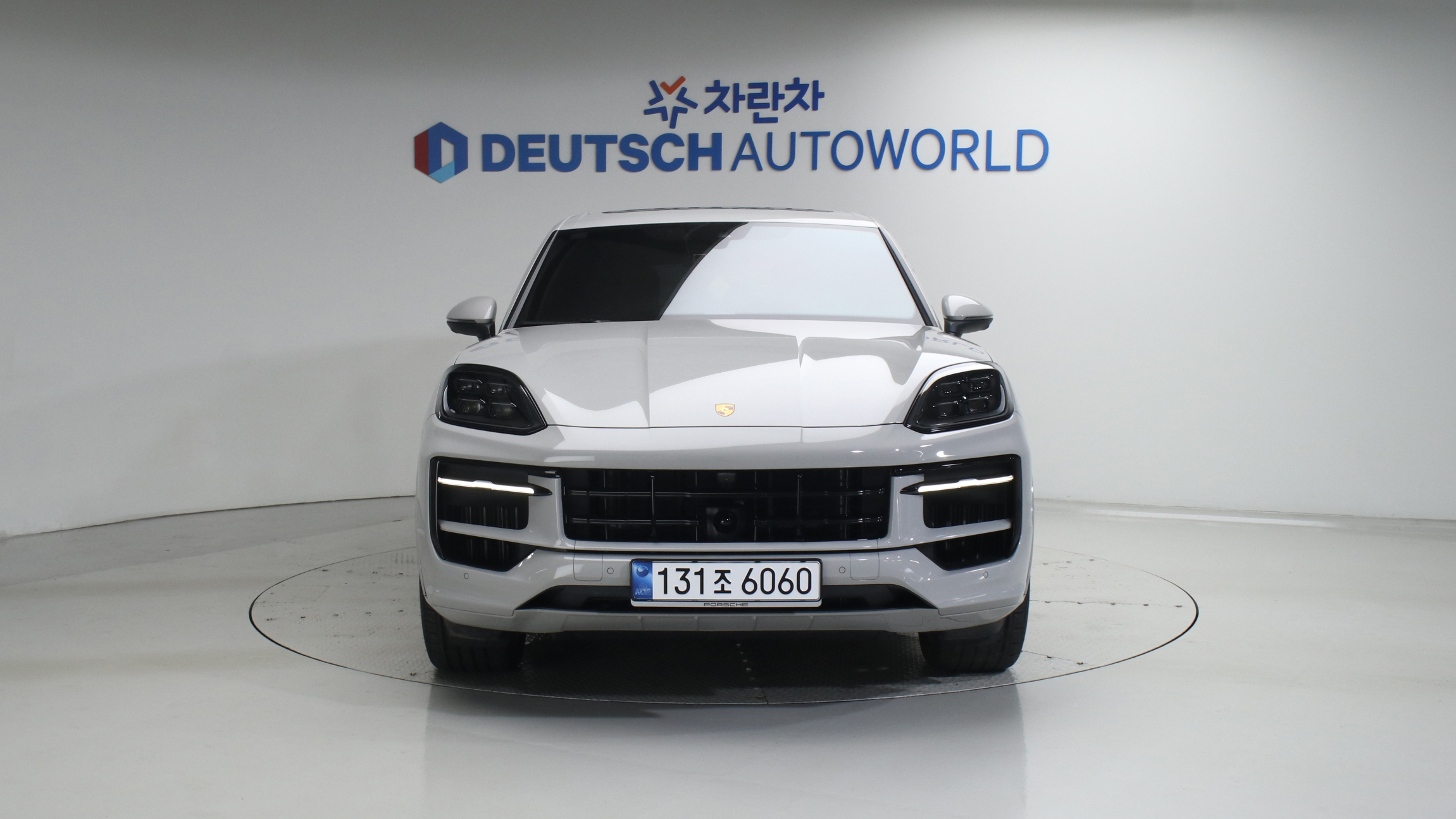 Porsche Cayenne — miniaturë 3