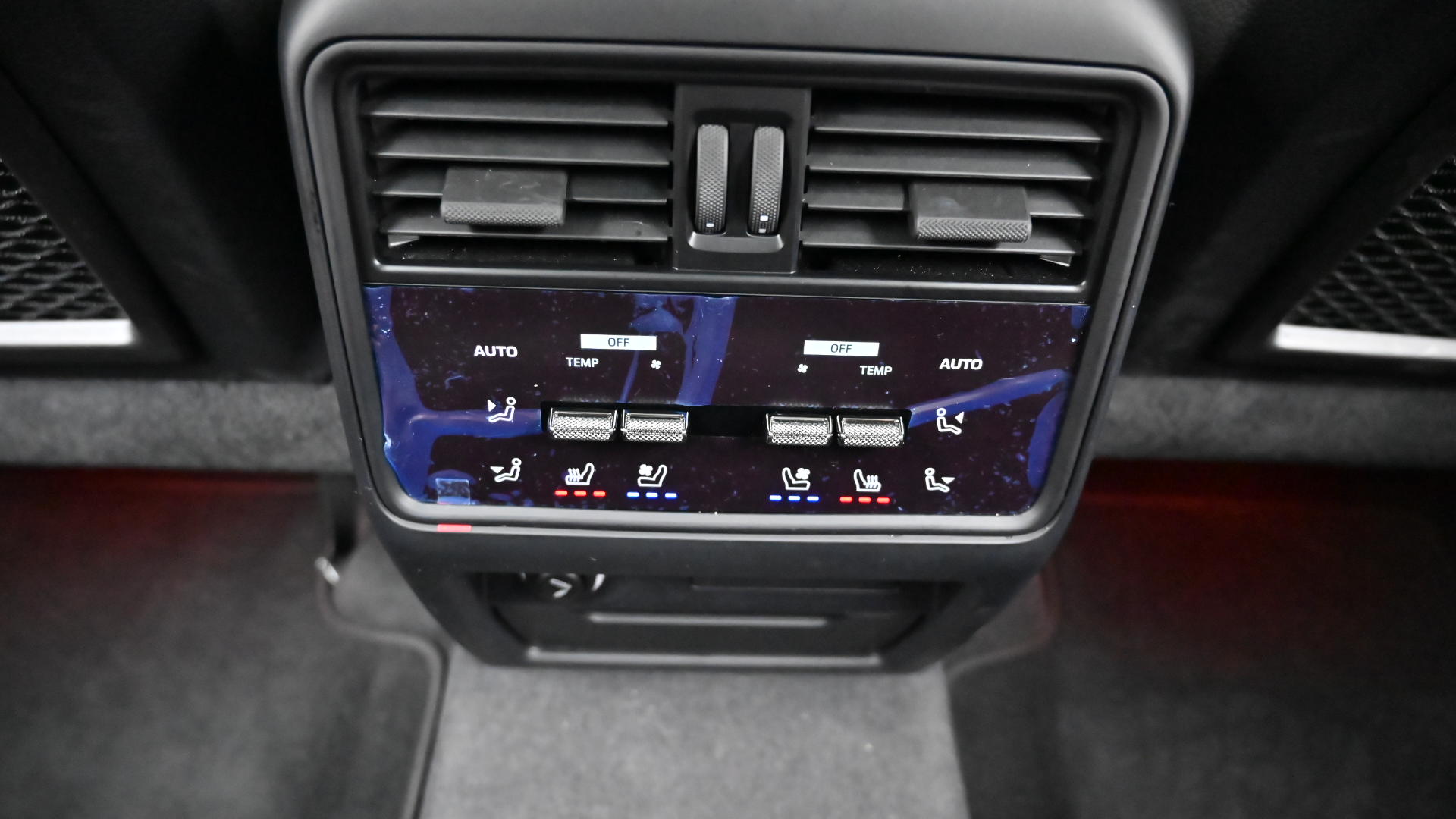 Porsche Cayenne — miniaturë 16