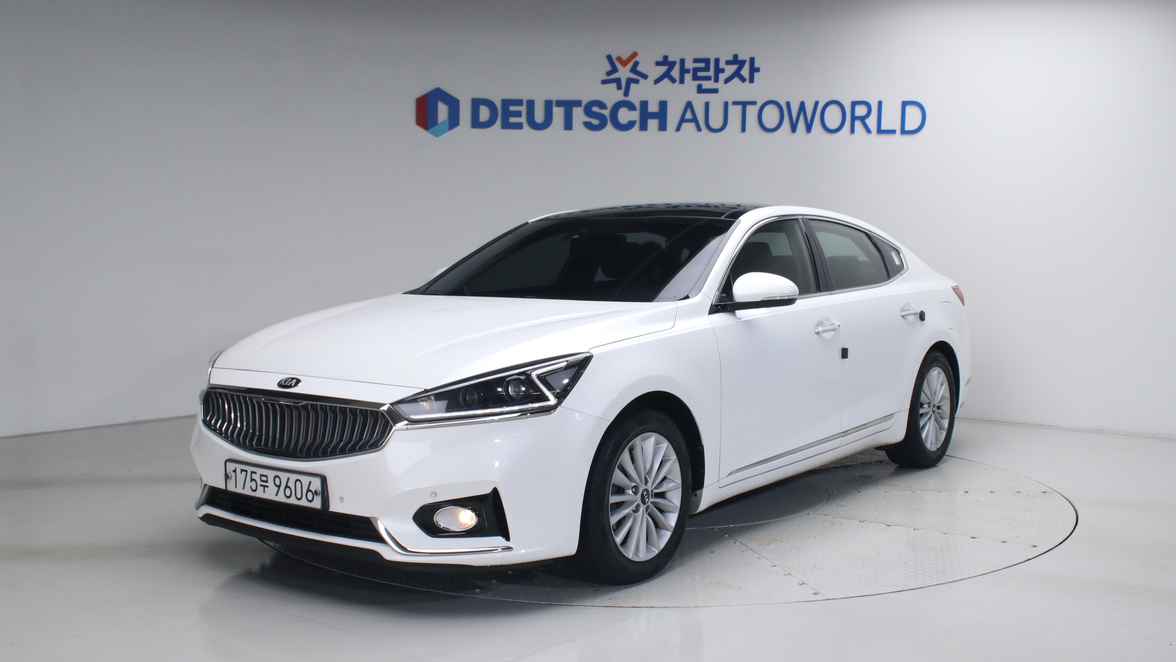 Kia K7 3.0 LPI 럭셔리 (렌터카) — foto 1